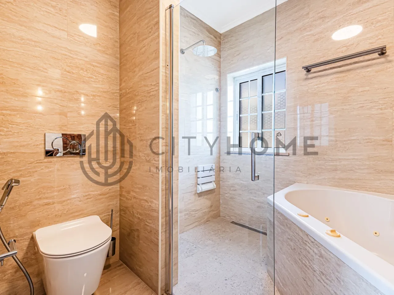 Contemporary 3-Bedroom House with Garden and Balcony in Tunes, Algarve - View image 15 of 25