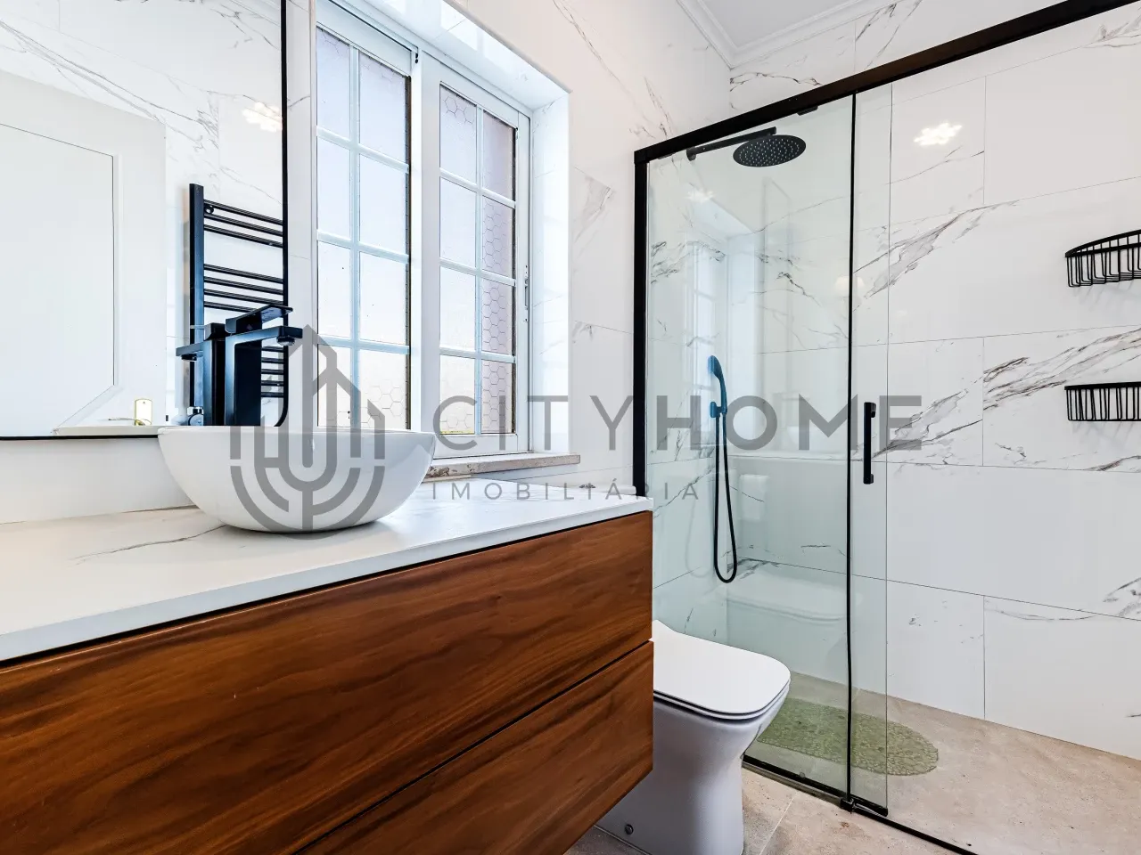 Contemporary 3-Bedroom House with Garden and Balcony in Tunes, Algarve - View image 18 of 25