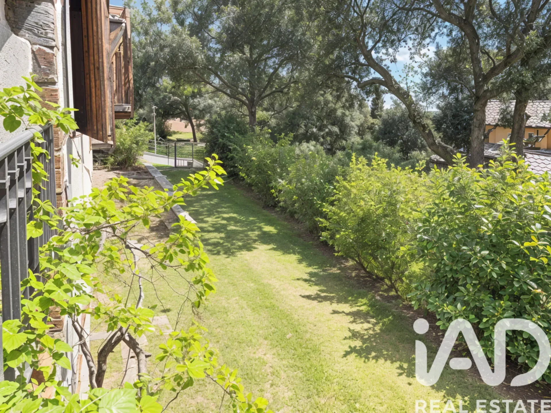 4-Bedroom Family Home with Garden and Pool in Arbúcies, Spain - View image 6 of 40