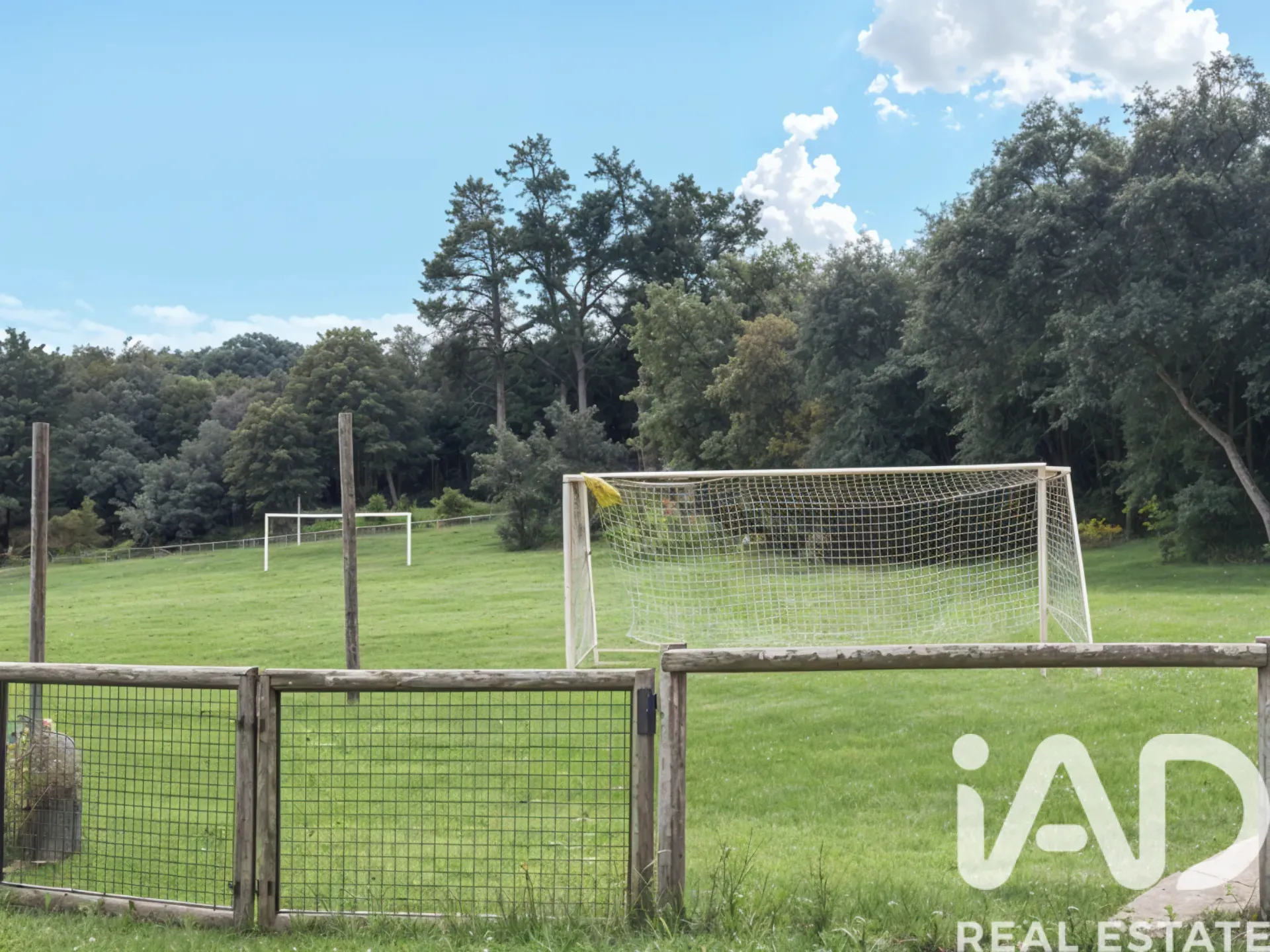 4-Bedroom Family Home with Garden and Pool in Arbúcies, Spain - View image 34 of 40