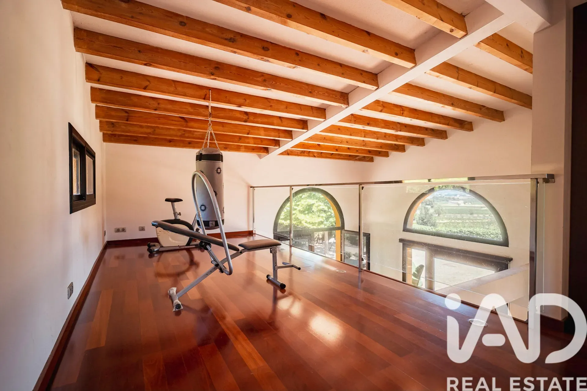 Spacious 1970s Home with Expansive Grounds and Pool in Castellví de la Marca - View image 28 of 39