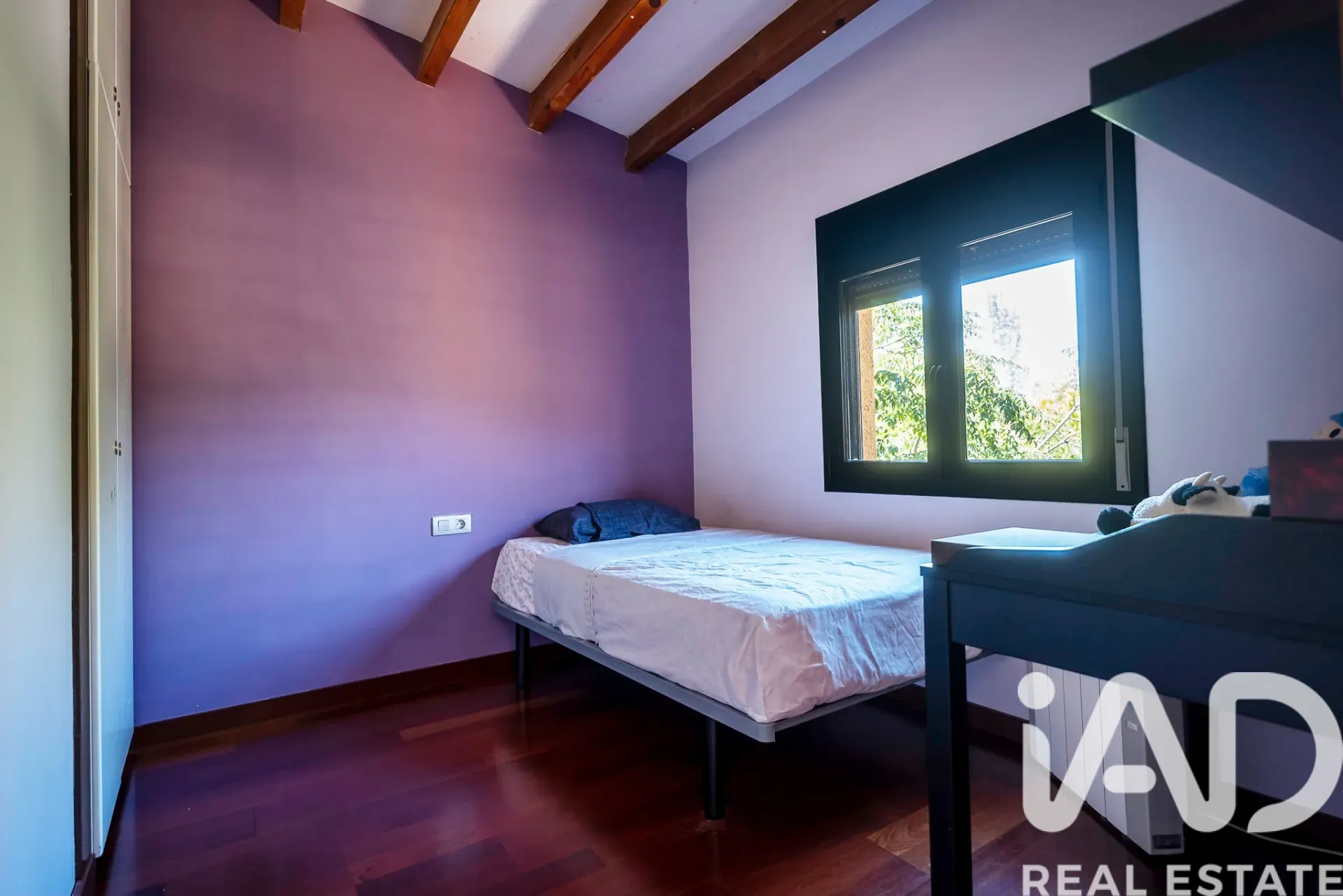 Spacious 1970s Home with Expansive Grounds and Pool in Castellví de la Marca - View image 29 of 39