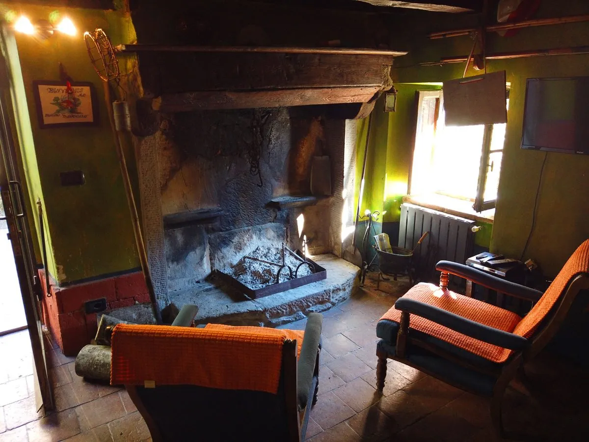 Historic Five-Bedroom Stone Mill with Pool in Garfagnana, Tuscany - View image 37 of 62