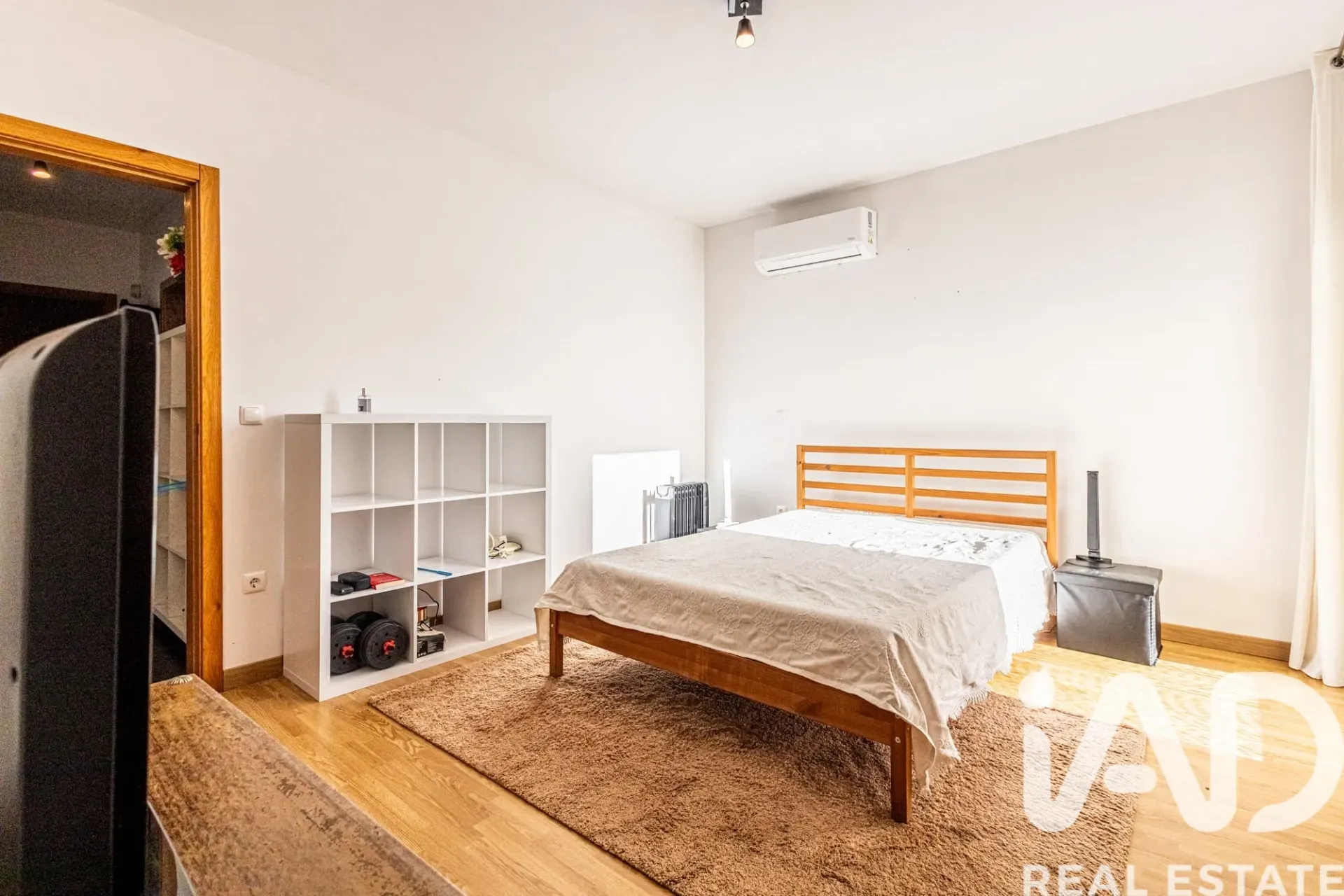 Contemporary 2-Bedroom House with Expansive Garden in Lourinhã, Portugal - View image 6 of 32