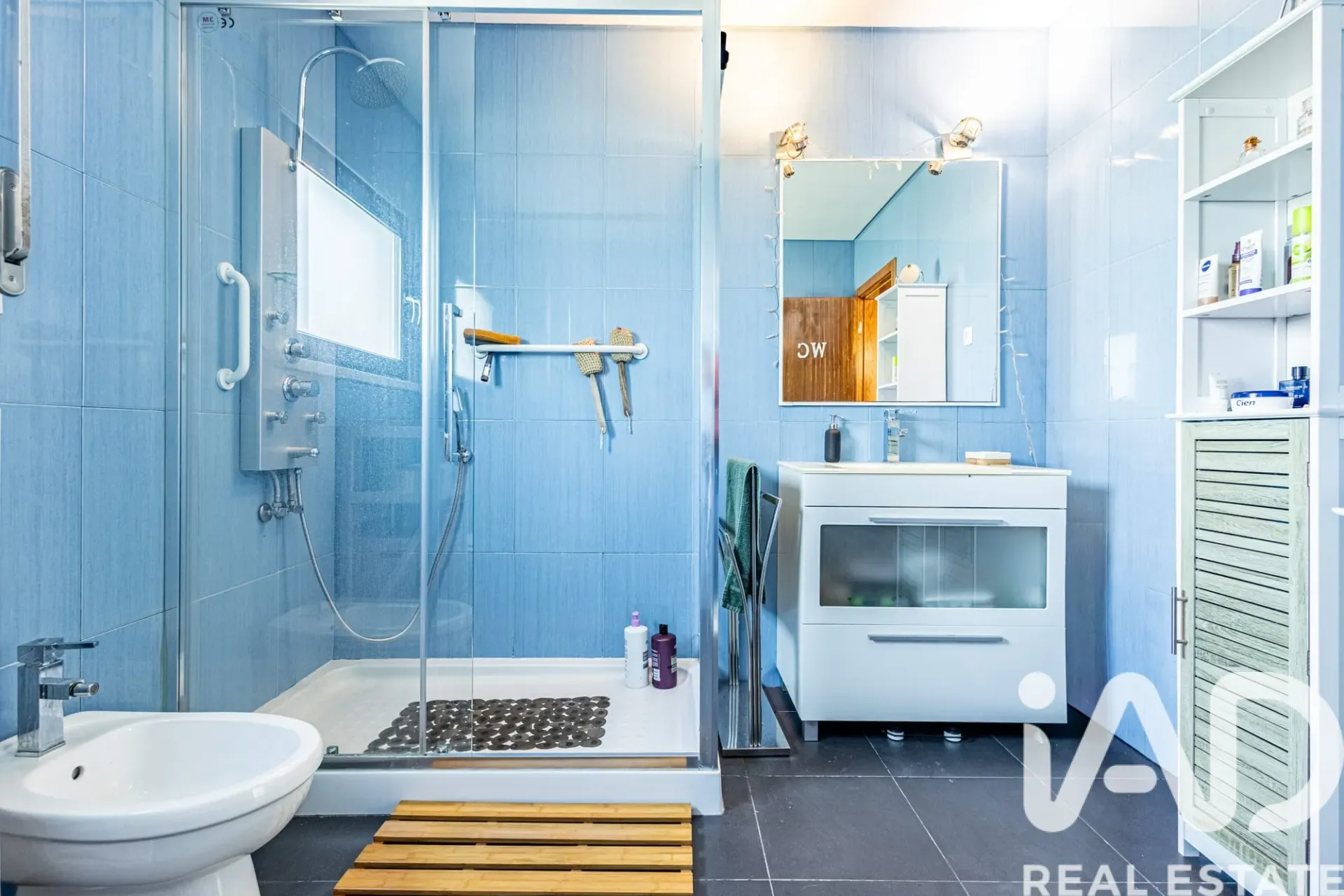 Contemporary 2-Bedroom House with Expansive Garden in Lourinhã, Portugal - View image 10 of 32