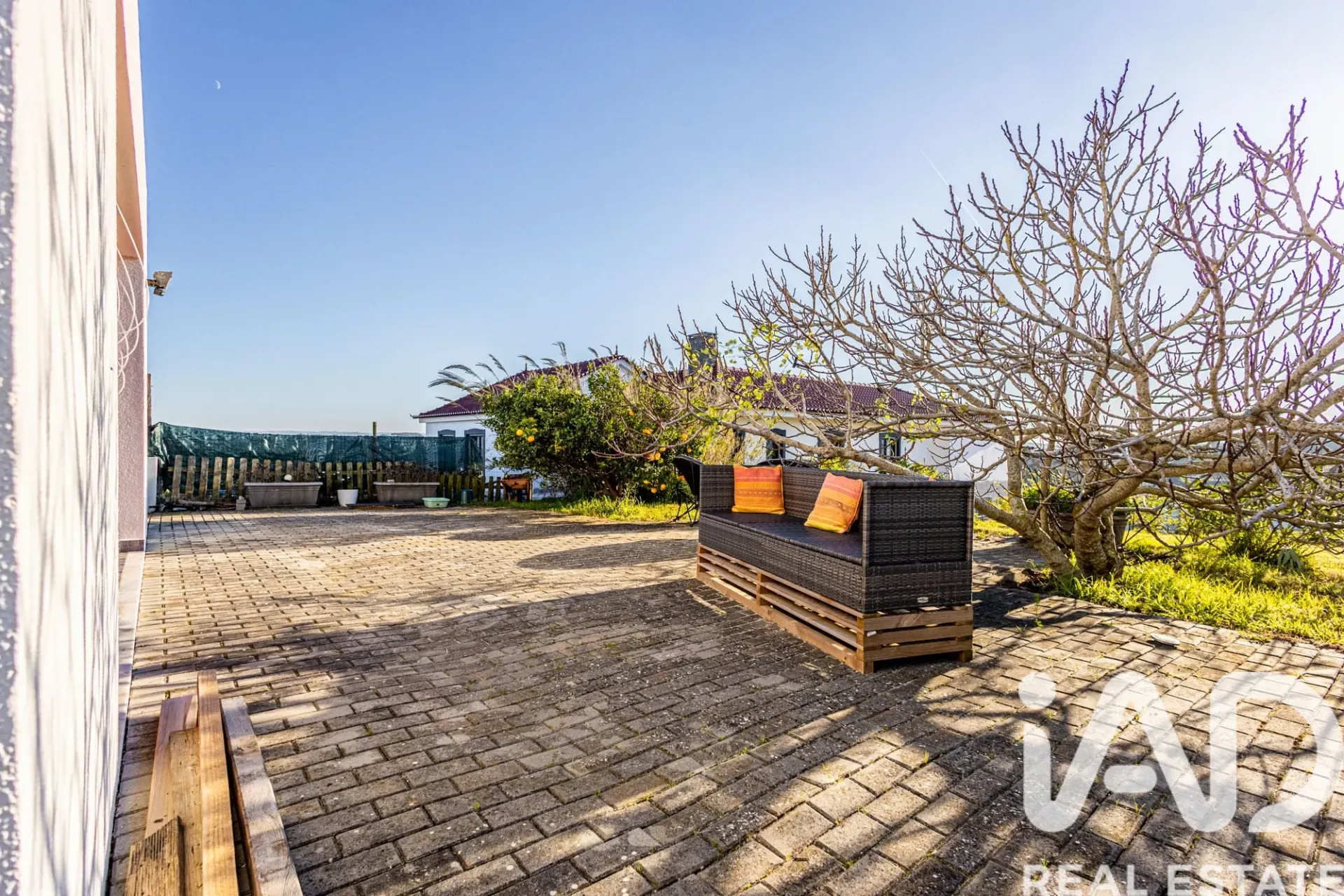 Contemporary 2-Bedroom House with Expansive Garden in Lourinhã, Portugal - View image 17 of 32