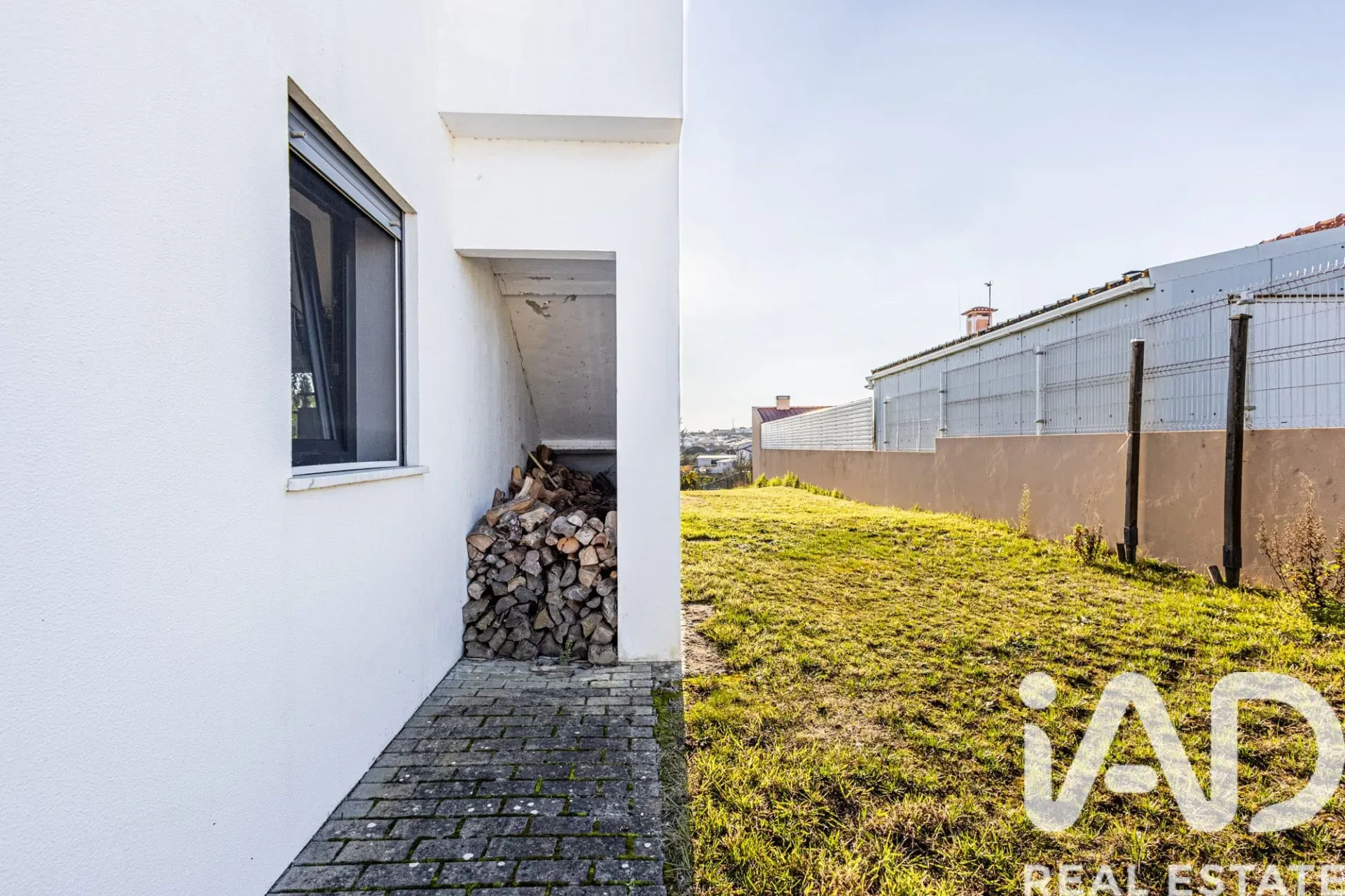 Contemporary 2-Bedroom House with Expansive Garden in Lourinhã, Portugal - View image 22 of 32