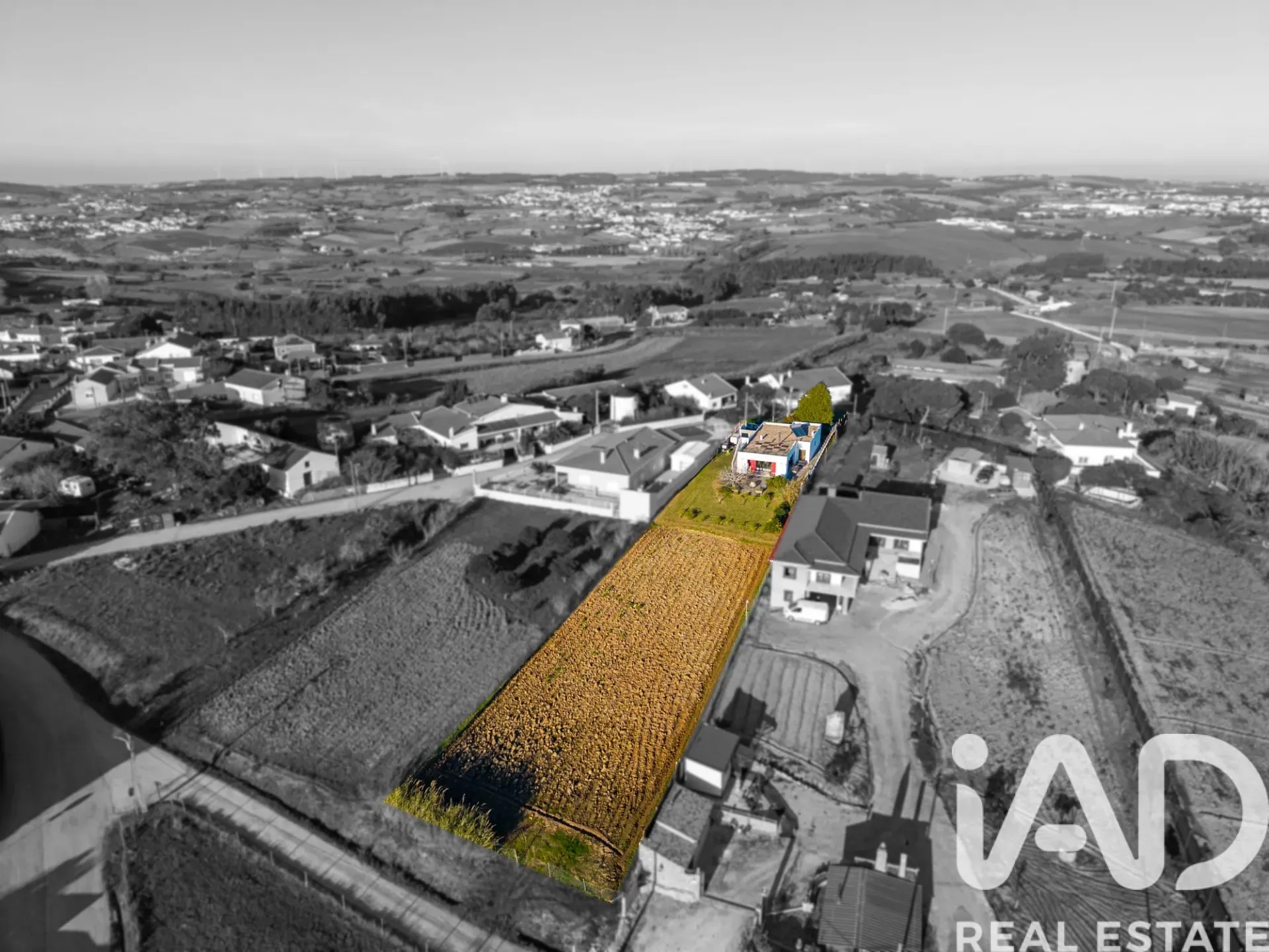 Contemporary 2-Bedroom House with Expansive Garden in Lourinhã, Portugal - View image 29 of 32