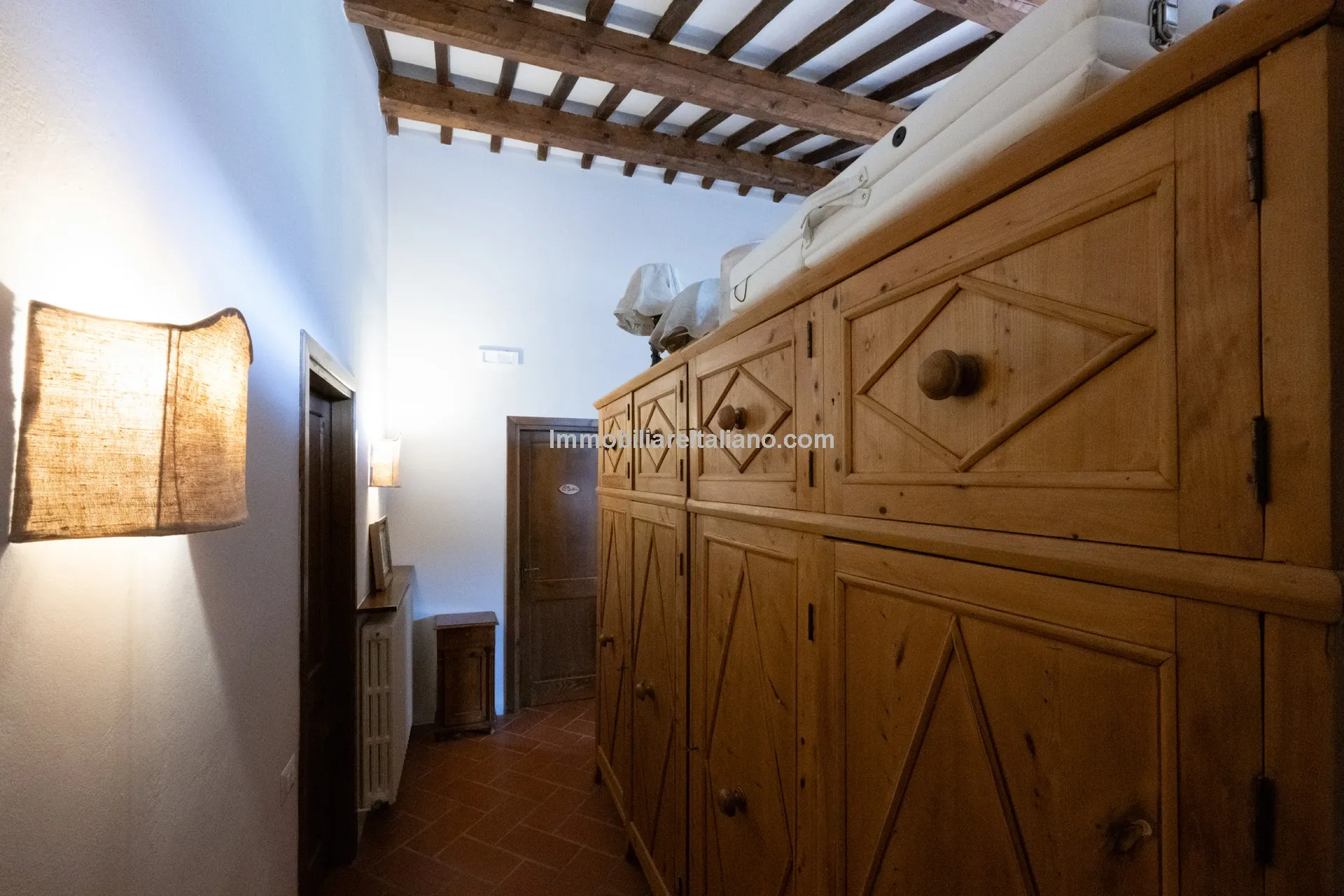 5-Bedroom Farmhouse with Pool and Tennis Court in Umbria's Scenic Hills - View image 42 of 61