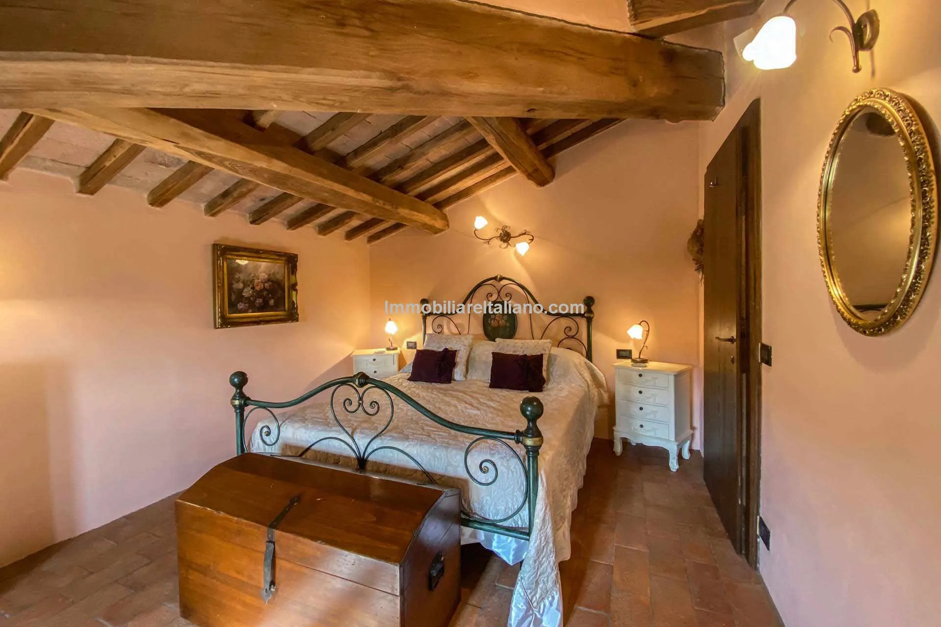 Restored Tuscan Farmhouse with Pool and Garden in Caprese Michelangelo - View image 65 of 89