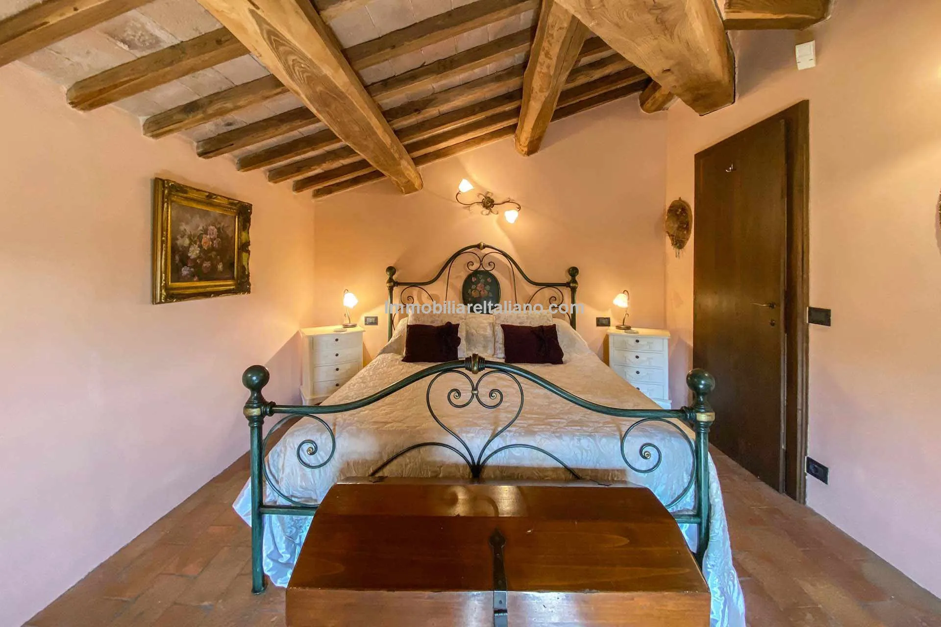 Restored Tuscan Farmhouse with Pool and Garden in Caprese Michelangelo - View image 66 of 89