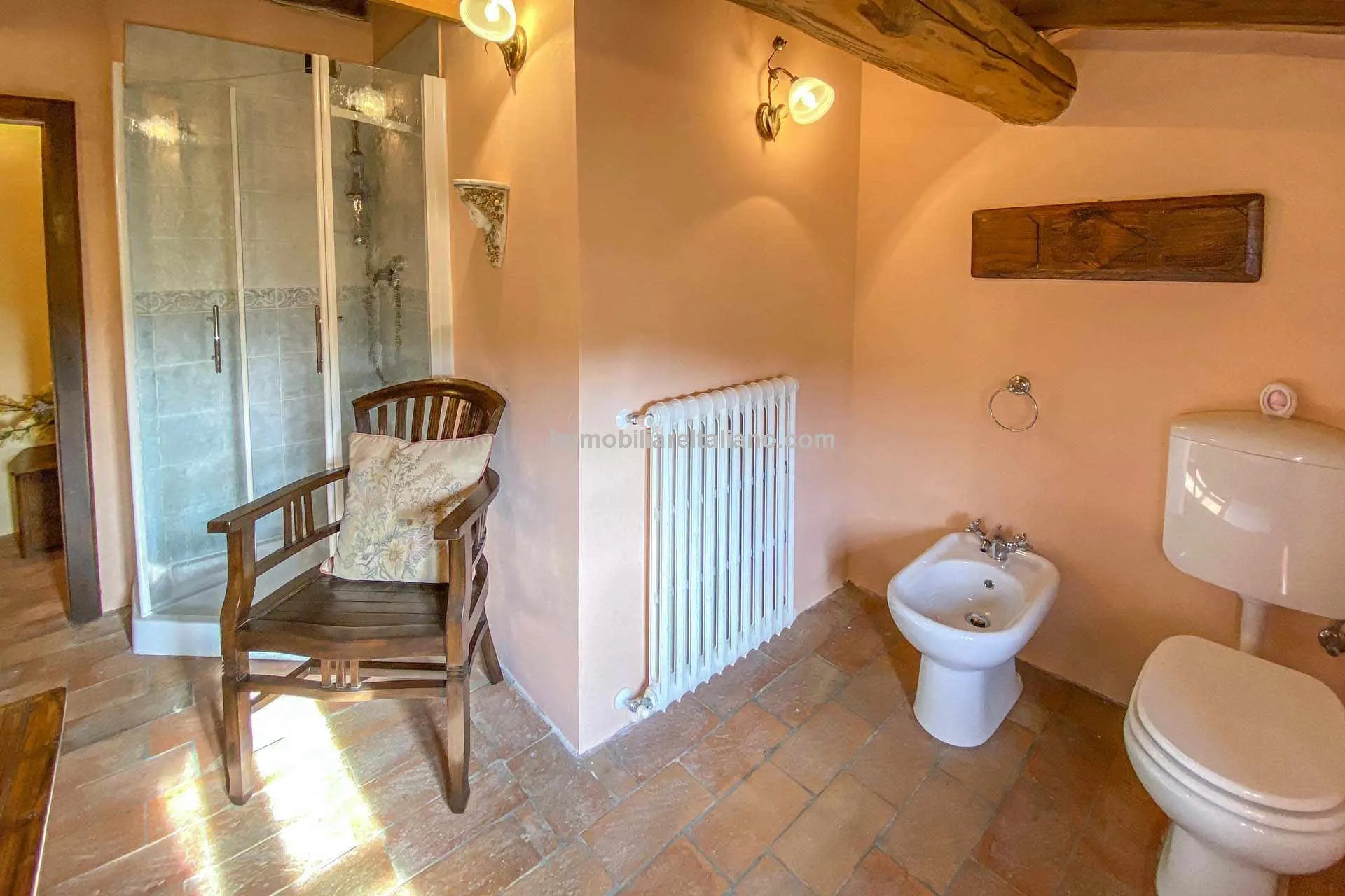 Restored Tuscan Farmhouse with Pool and Garden in Caprese Michelangelo - View image 69 of 89