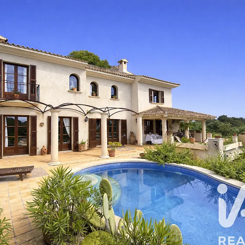 Spacious 1990s Villa with Pool and Gardens in Capdepera, Balearic Islands