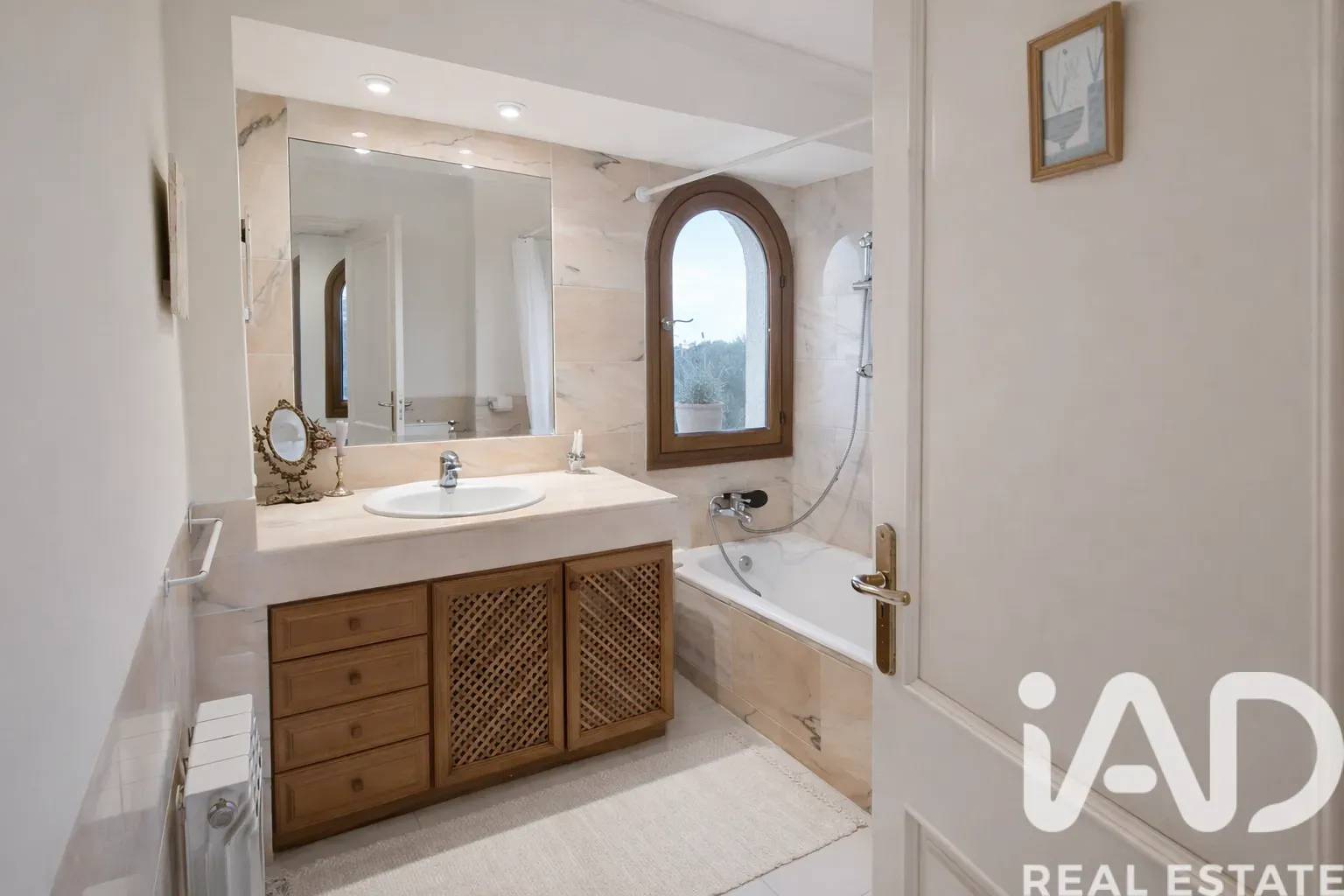 Spacious 1990s Villa with Pool and Gardens in Capdepera, Balearic Islands - View image 19 of 31