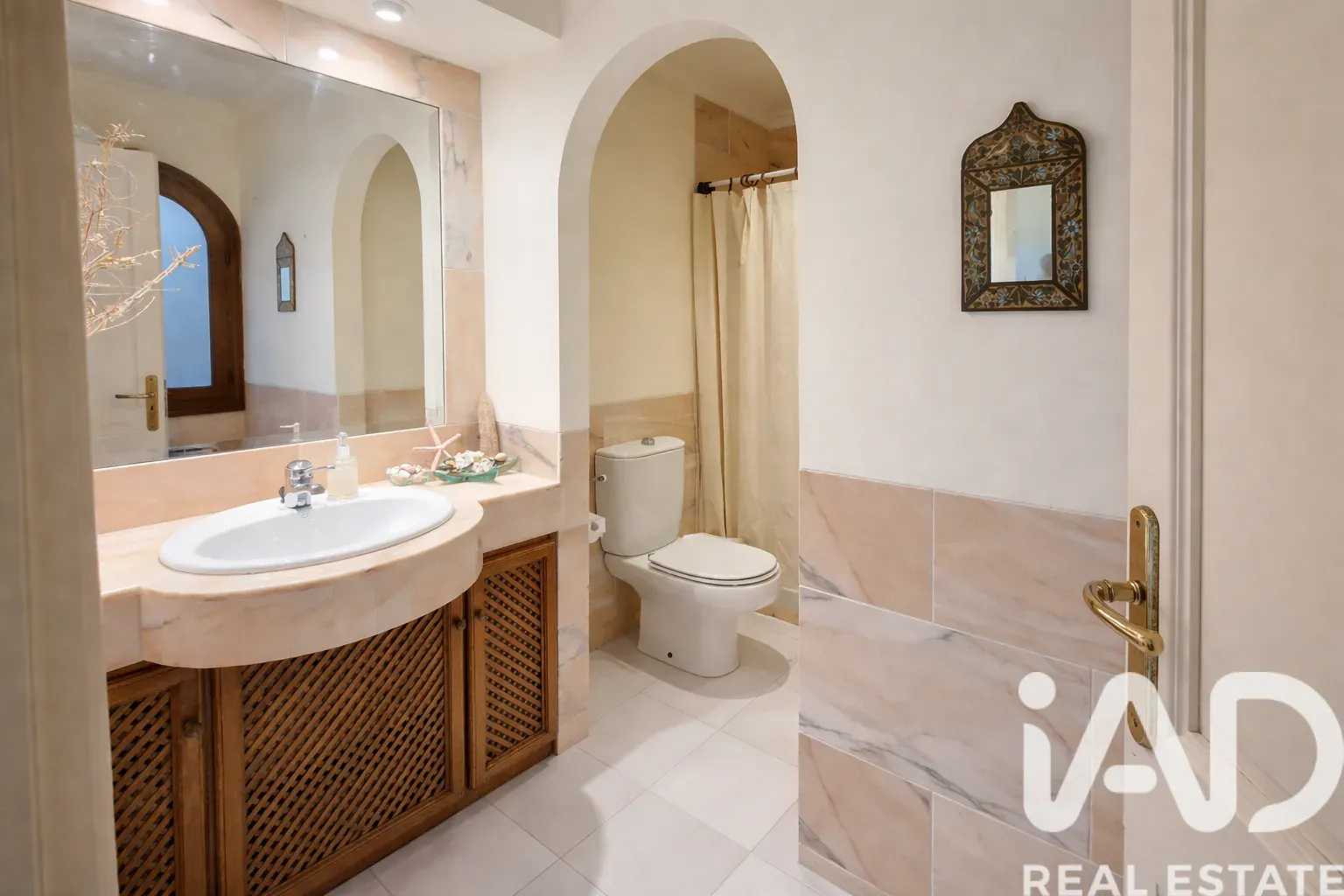 Spacious 1990s Villa with Pool and Gardens in Capdepera, Balearic Islands - View image 21 of 31