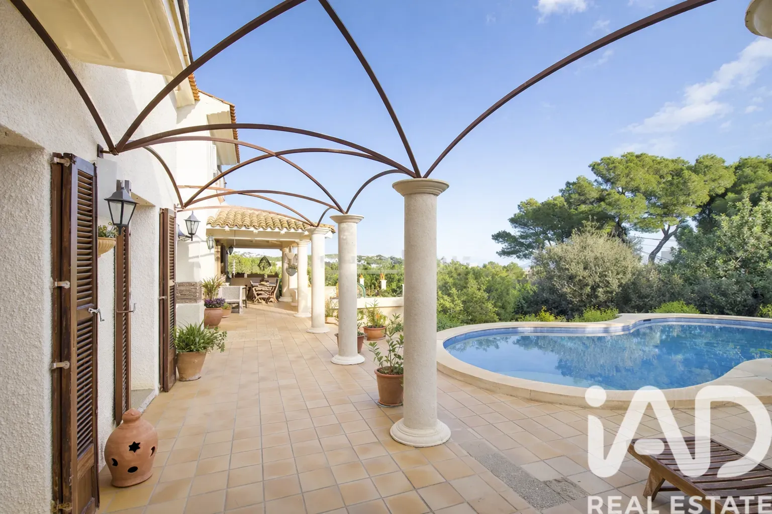 Spacious 1990s Villa with Pool and Gardens in Capdepera, Balearic Islands - View image 26 of 31