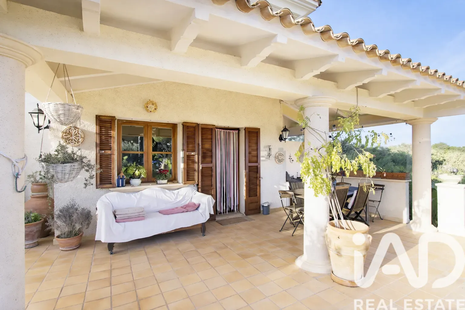 Spacious 1990s Villa with Pool and Gardens in Capdepera, Balearic Islands - View image 27 of 31