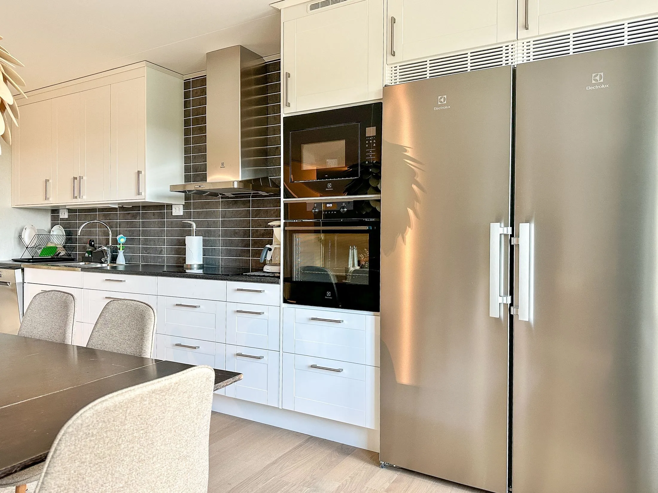 Contemporary 3-Bedroom Ski-In/Ski-Out House in Vilhelmina, Sweden - Image 4