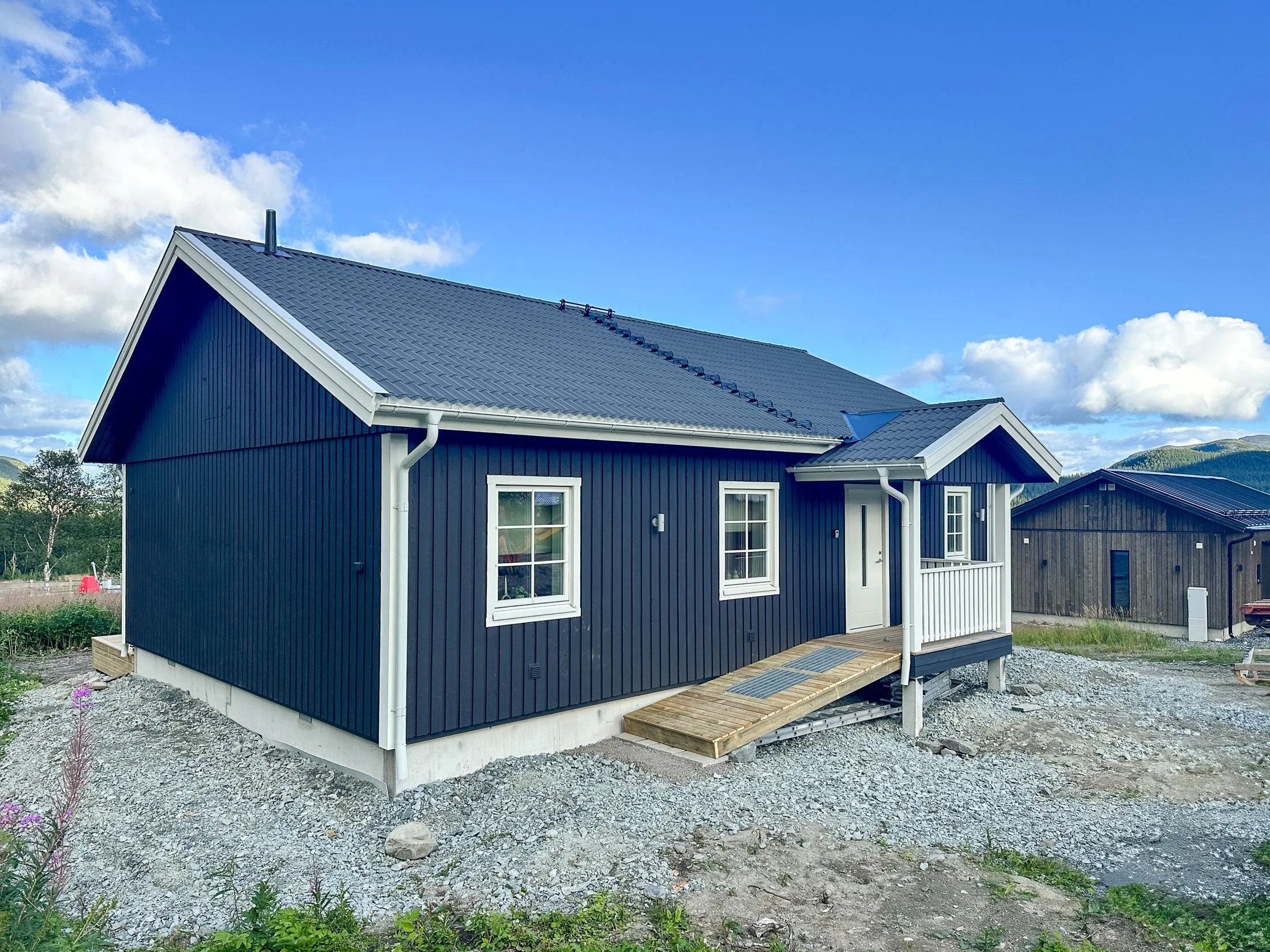 Contemporary 3-Bedroom Ski-In/Ski-Out House in Vilhelmina, Sweden - View image 16 of 22