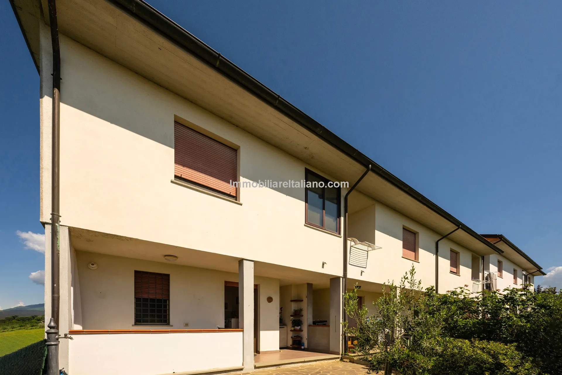 Tuscan Townhouse with Private Garden near Historic Anghiari Centre - Image 5