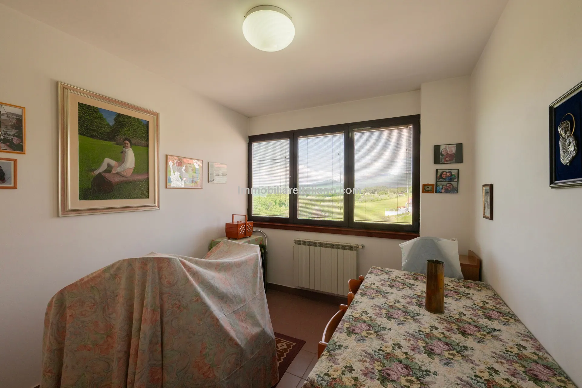 Tuscan Townhouse with Private Garden near Historic Anghiari Centre - View image 40 of 52