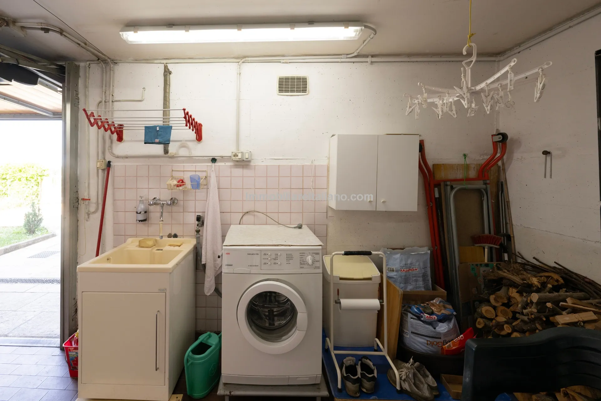 Tuscan Townhouse with Private Garden near Historic Anghiari Centre - View image 49 of 52