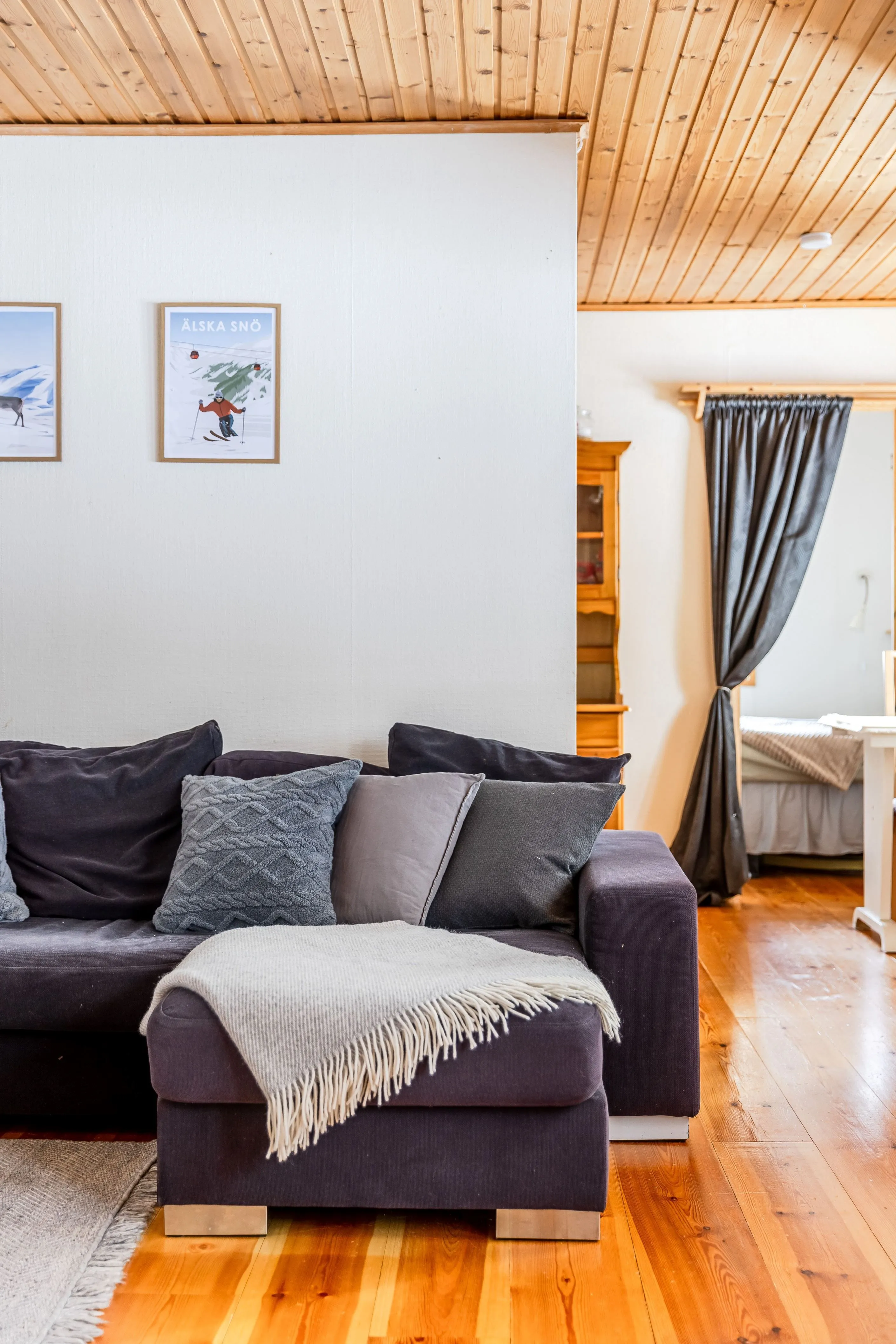 1970s Swedish Country House with Expansive Garden in Funäsdalen - View image 12 of 24