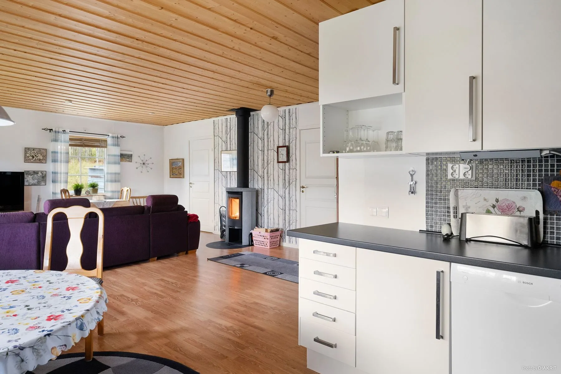 2008 Country House with Expansive Gardens in Tärnaby Sweden - View image 8 of 27