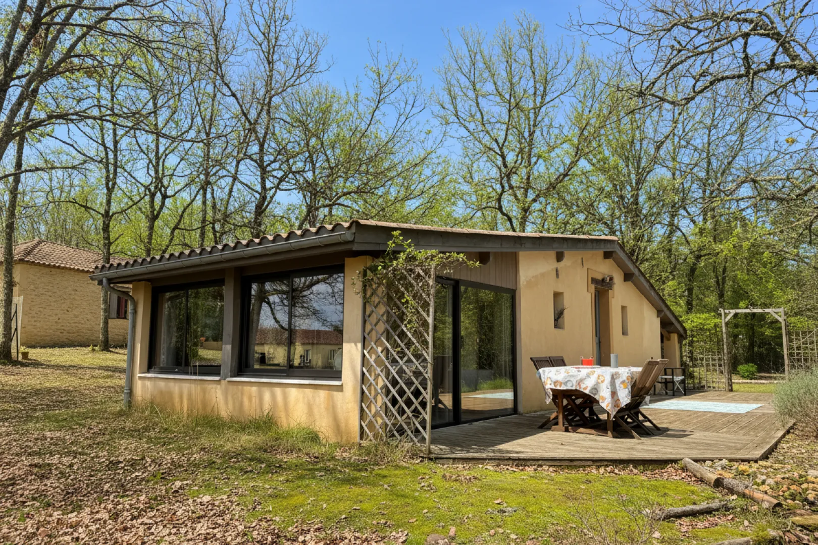 Historic 9-Bedroom Estate with Guesthouses in Dordogne's Périgord Noir - Image 5