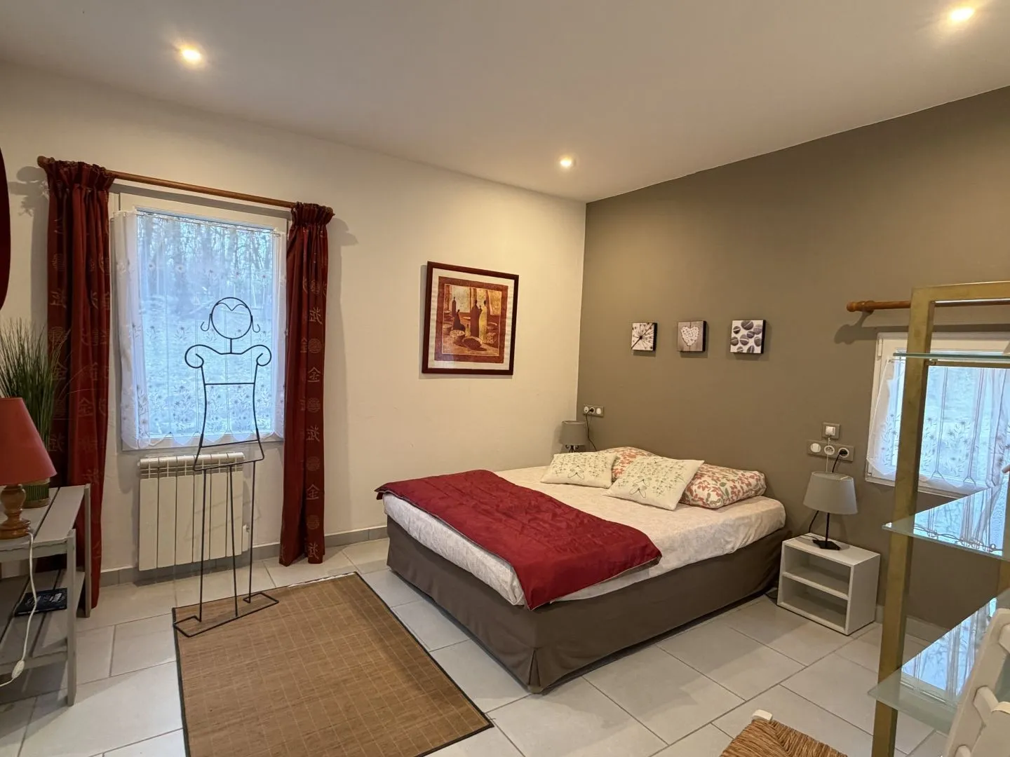 Historic 9-Bedroom Estate with Guesthouses in Dordogne's Périgord Noir - View image 20 of 50