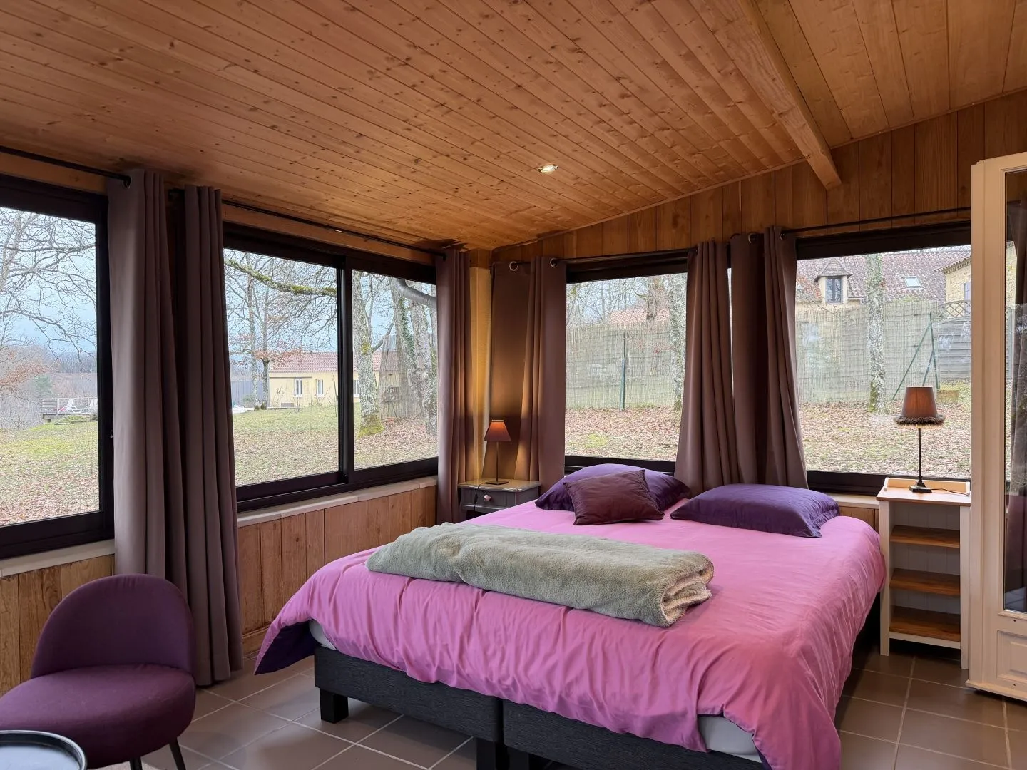 Historic 9-Bedroom Estate with Guesthouses in Dordogne's Périgord Noir - View image 25 of 50