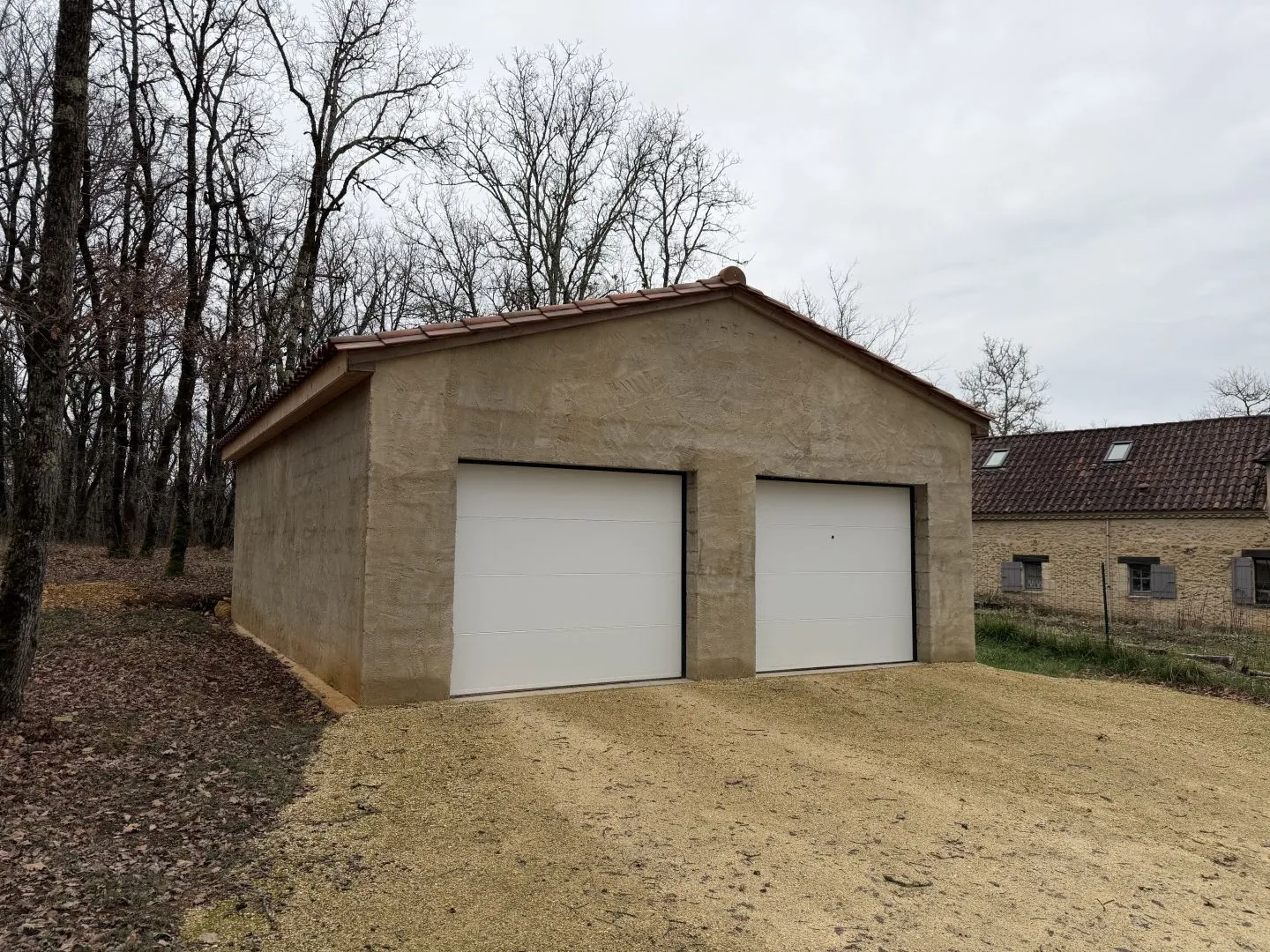 Historic 9-Bedroom Estate with Guesthouses in Dordogne's Périgord Noir - View image 39 of 50