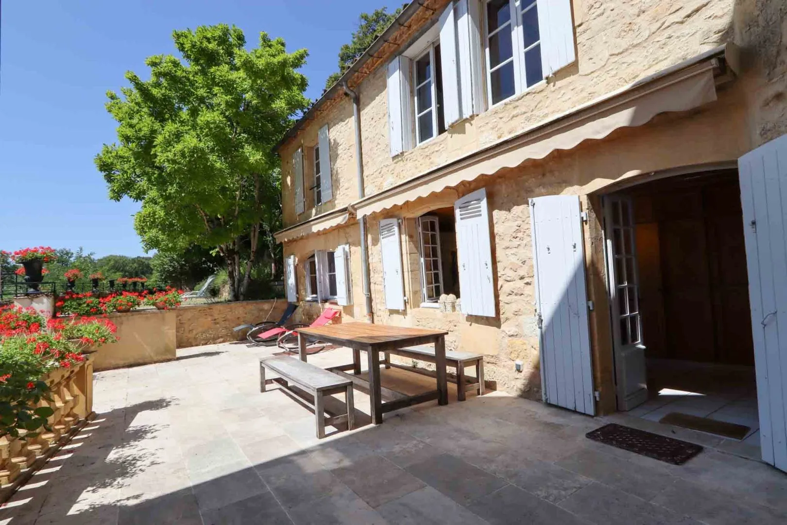 Historic 7-Bedroom House Overlooking Dordogne River in Beynac-et-Cazenac - View image 10 of 40