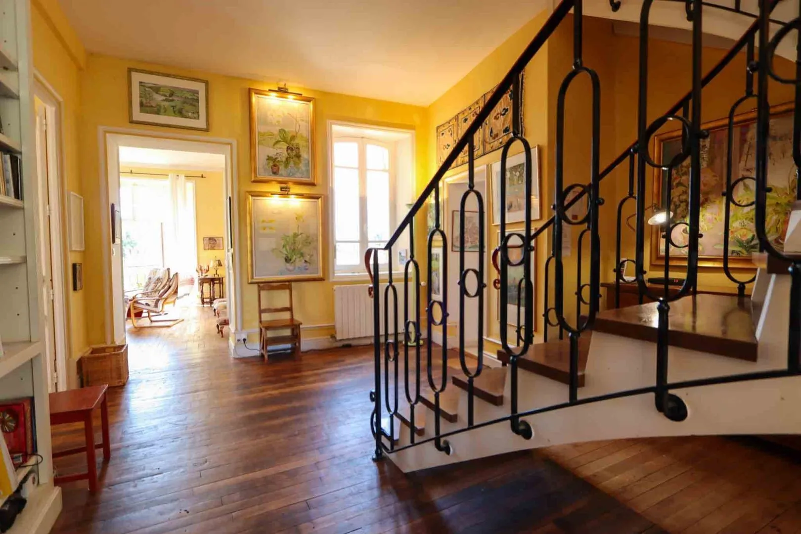 Historic 7-Bedroom House Overlooking Dordogne River in Beynac-et-Cazenac - View image 19 of 40