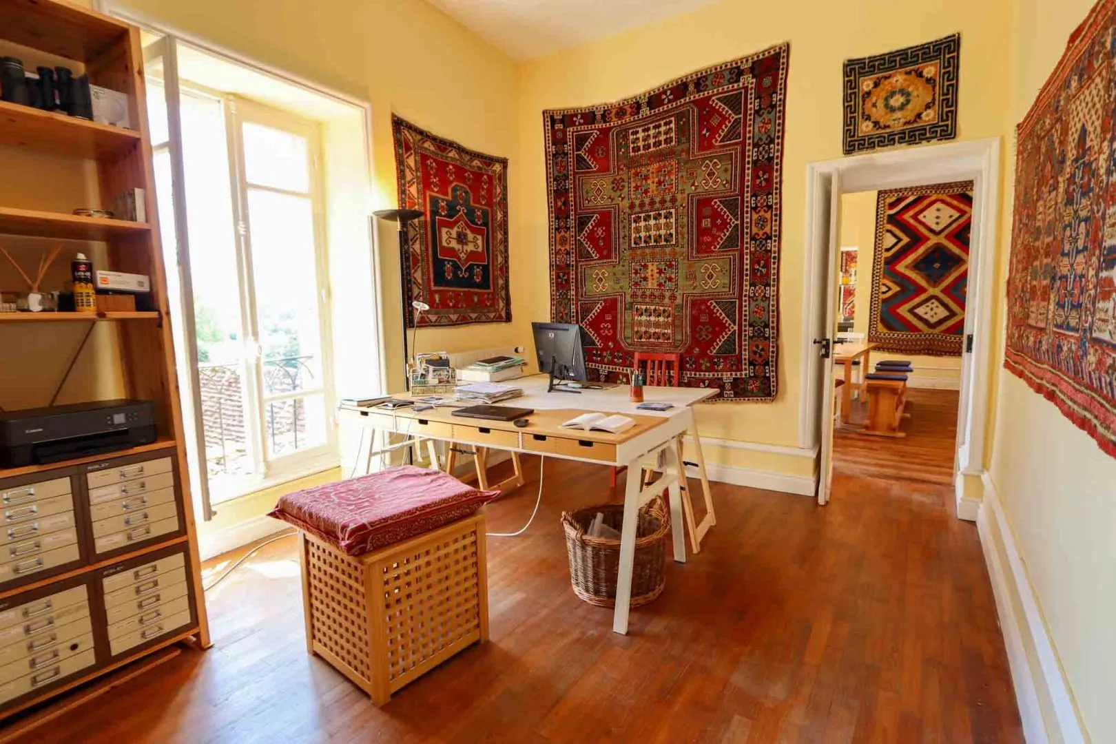 Historic 7-Bedroom House Overlooking Dordogne River in Beynac-et-Cazenac - View image 36 of 40