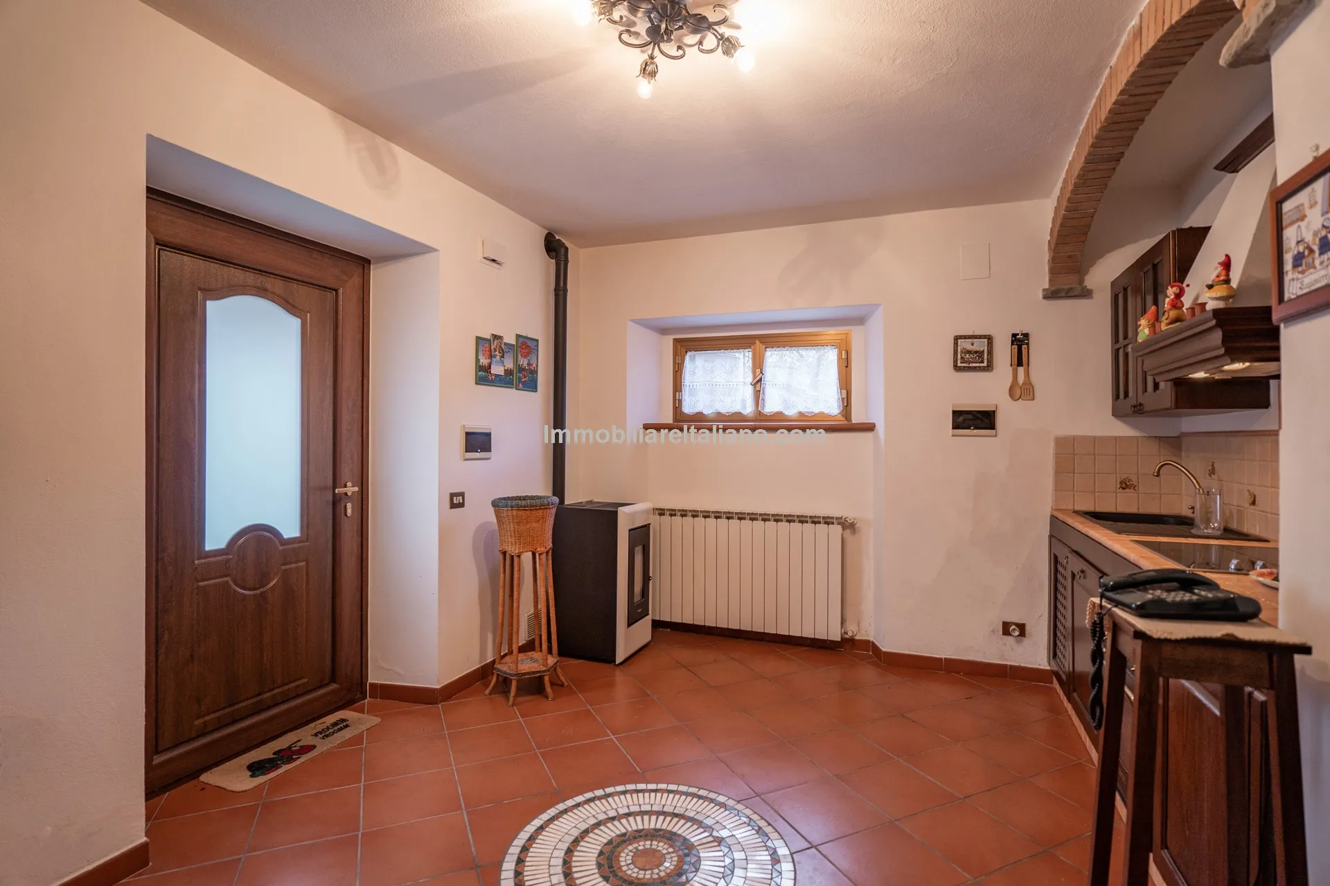 3-Bedroom Villa with Private Garden in Tuscany's Scenic Countryside - View image 21 of 37