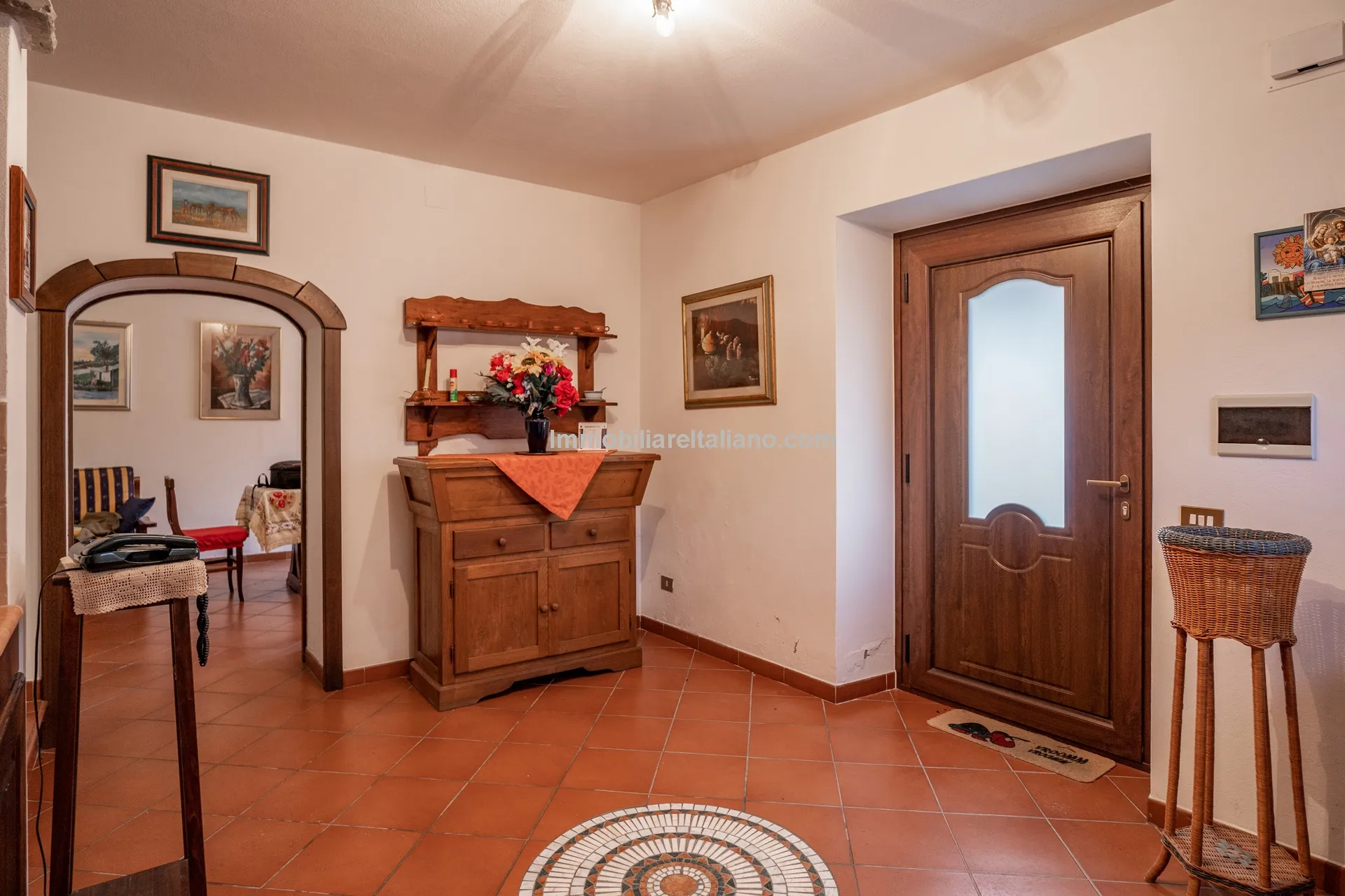 3-Bedroom Villa with Private Garden in Tuscany's Scenic Countryside - View image 22 of 37
