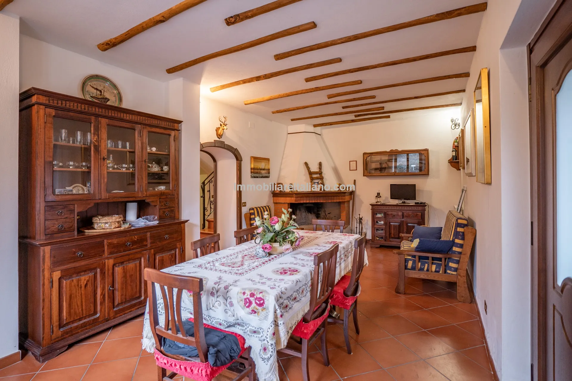 3-Bedroom Villa with Private Garden in Tuscany's Scenic Countryside - View image 28 of 37