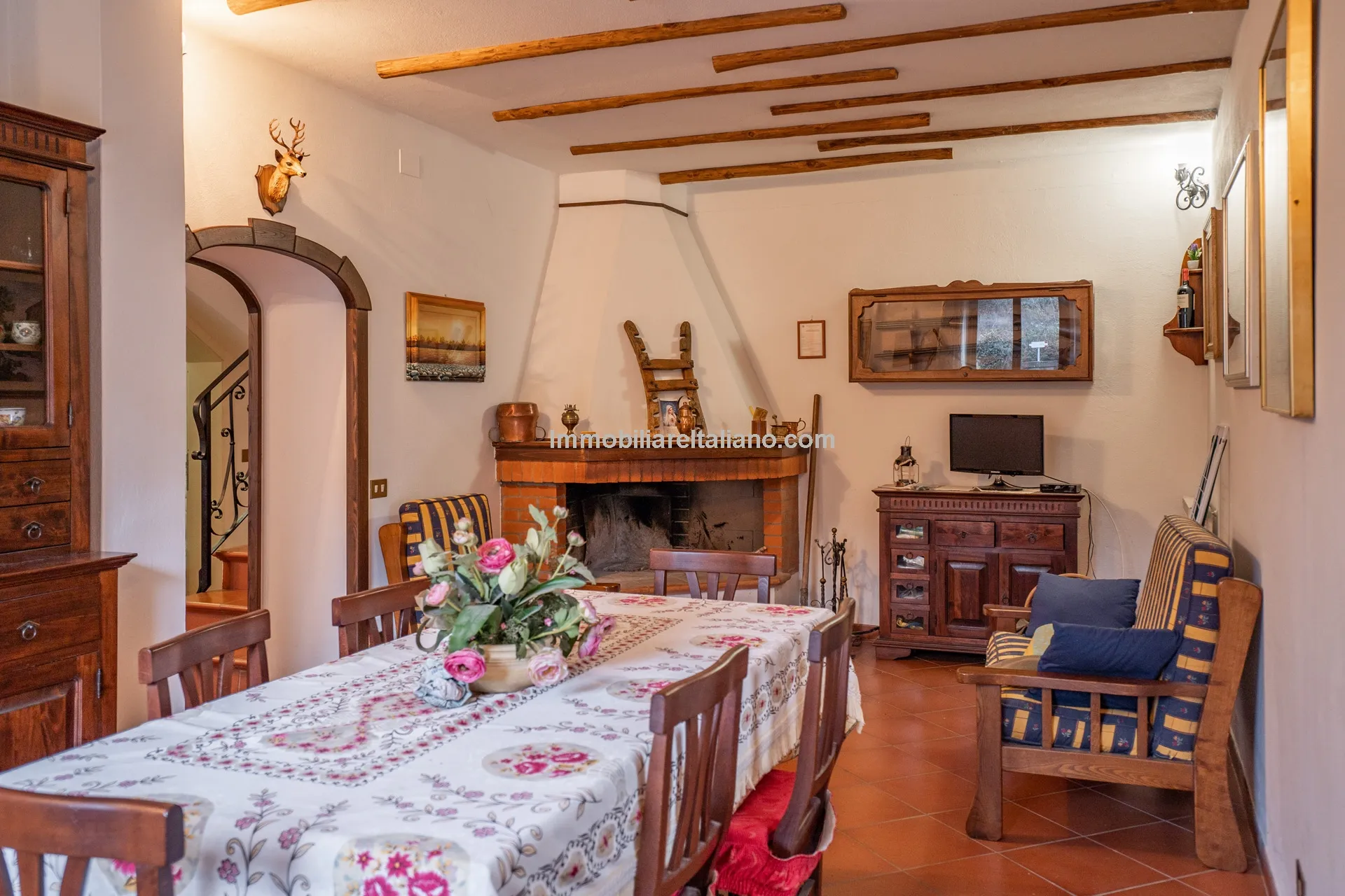 3-Bedroom Villa with Private Garden in Tuscany's Scenic Countryside - View image 29 of 37