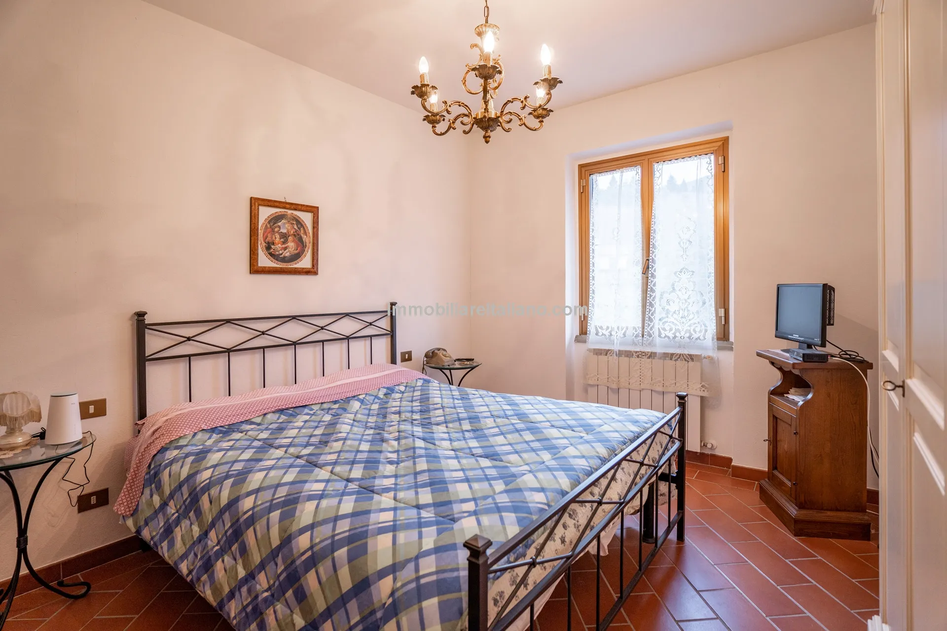 3-Bedroom Villa with Private Garden in Tuscany's Scenic Countryside - View image 34 of 37