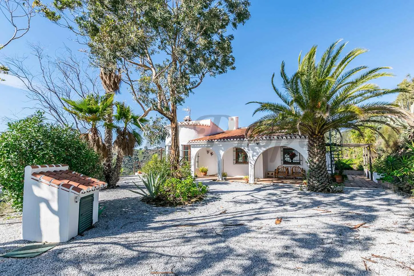 3-Bedroom Country House with Pool and Garden in Cómpeta, Andalucia - Image 1