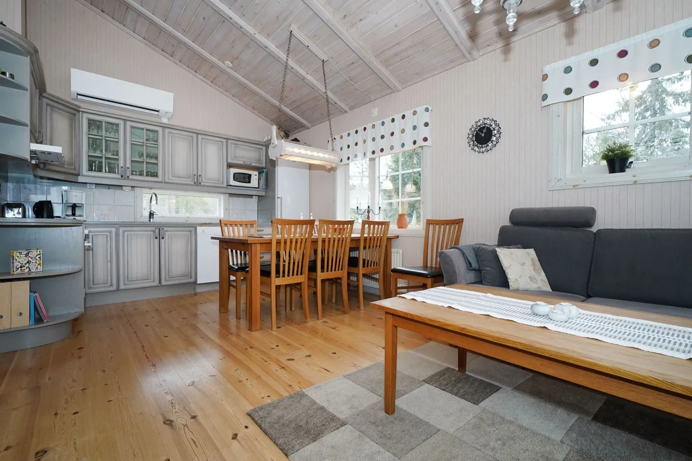 Swedish Country House with Expansive Garden in Sälen Near Tandådalen - Image 4