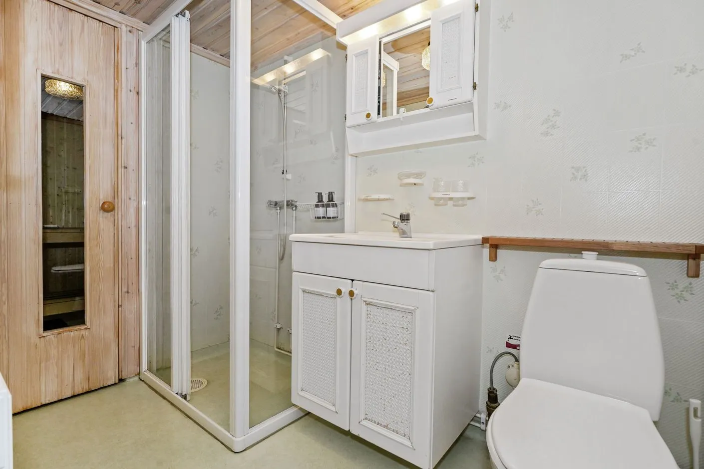 Swedish Country House with Expansive Garden in Sälen Near Tandådalen - View image 11 of 19