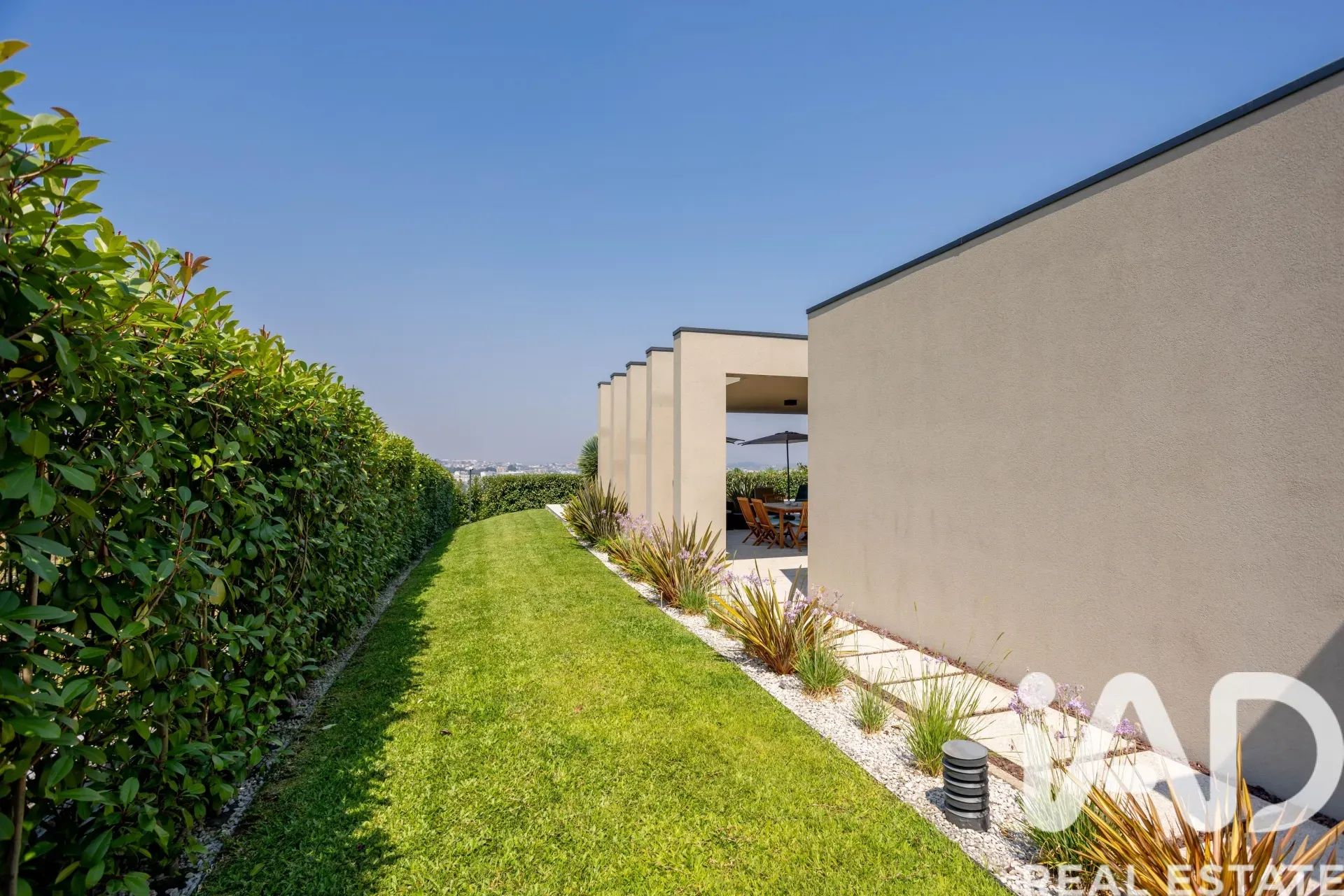 Contemporary 3-Bedroom House with Pool and Garden in Santo Tirso, Portugal - View image 14 of 38