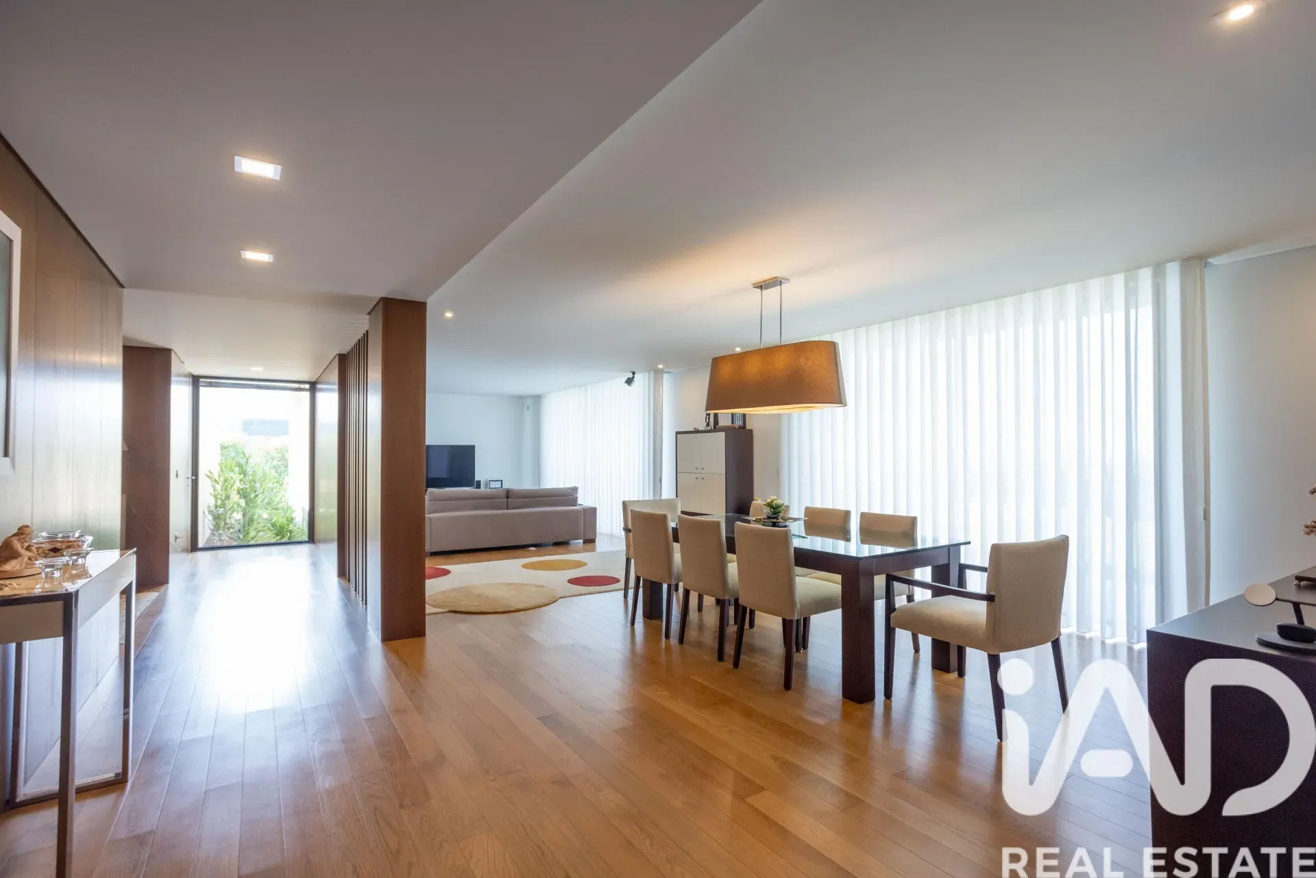 Contemporary 3-Bedroom House with Pool and Garden in Santo Tirso, Portugal - View image 21 of 38