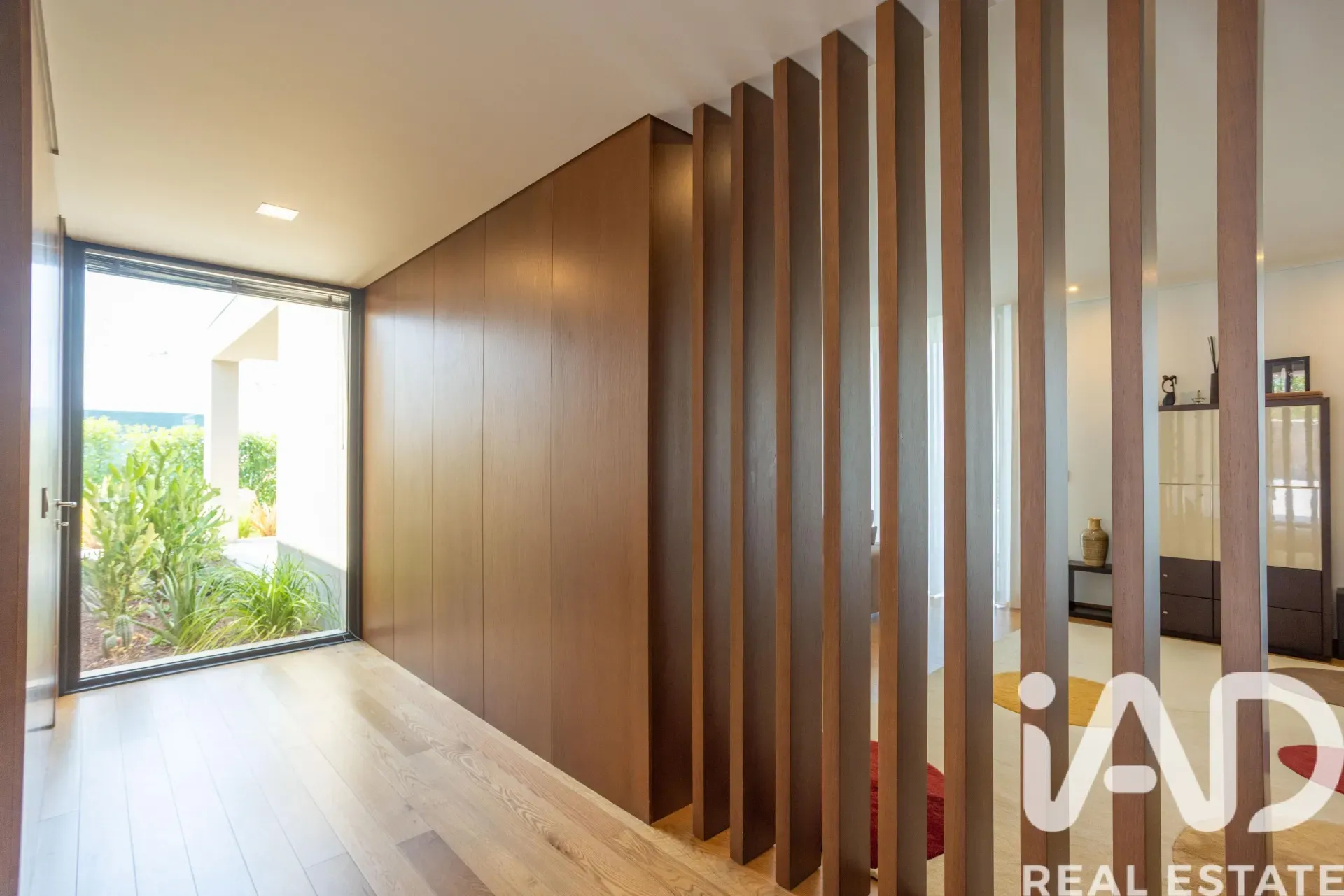 Contemporary 3-Bedroom House with Pool and Garden in Santo Tirso, Portugal - View image 25 of 38