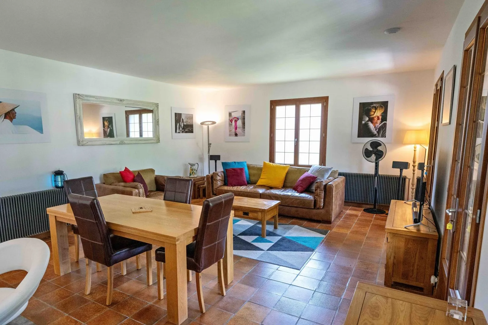 Spacious 3-Bedroom House with Expansive Garden in Montignac, France - Image 5