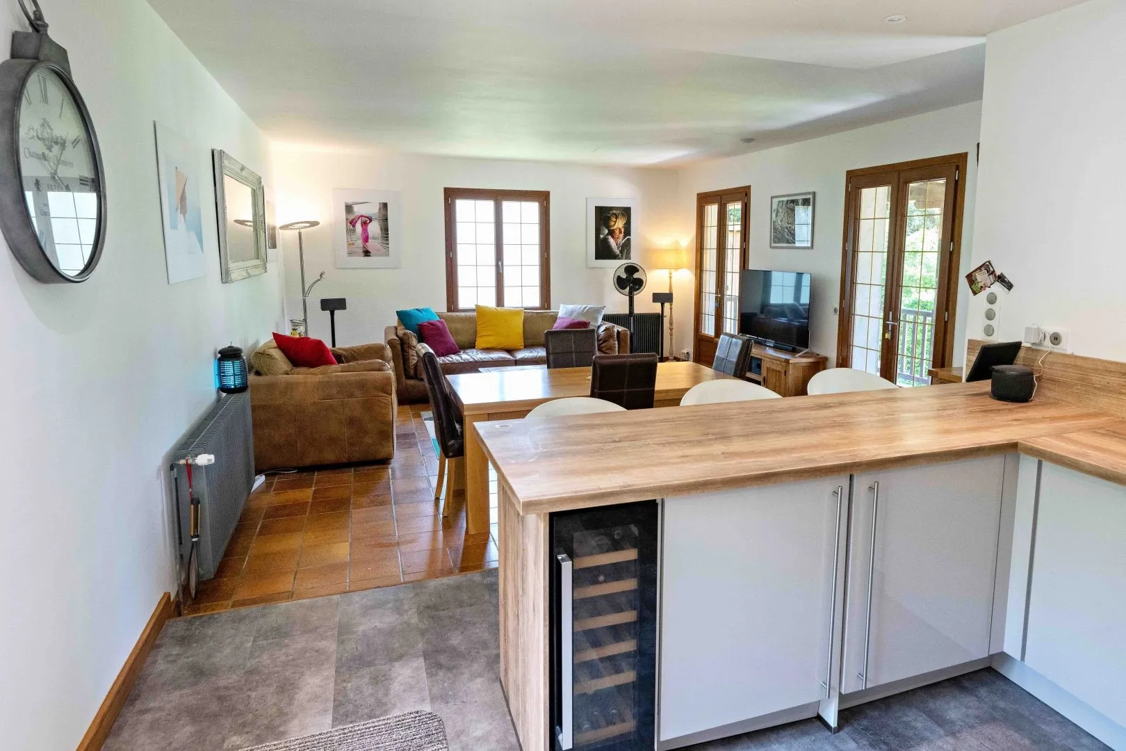 Spacious 3-Bedroom House with Expansive Garden in Montignac, France - View image 13 of 30