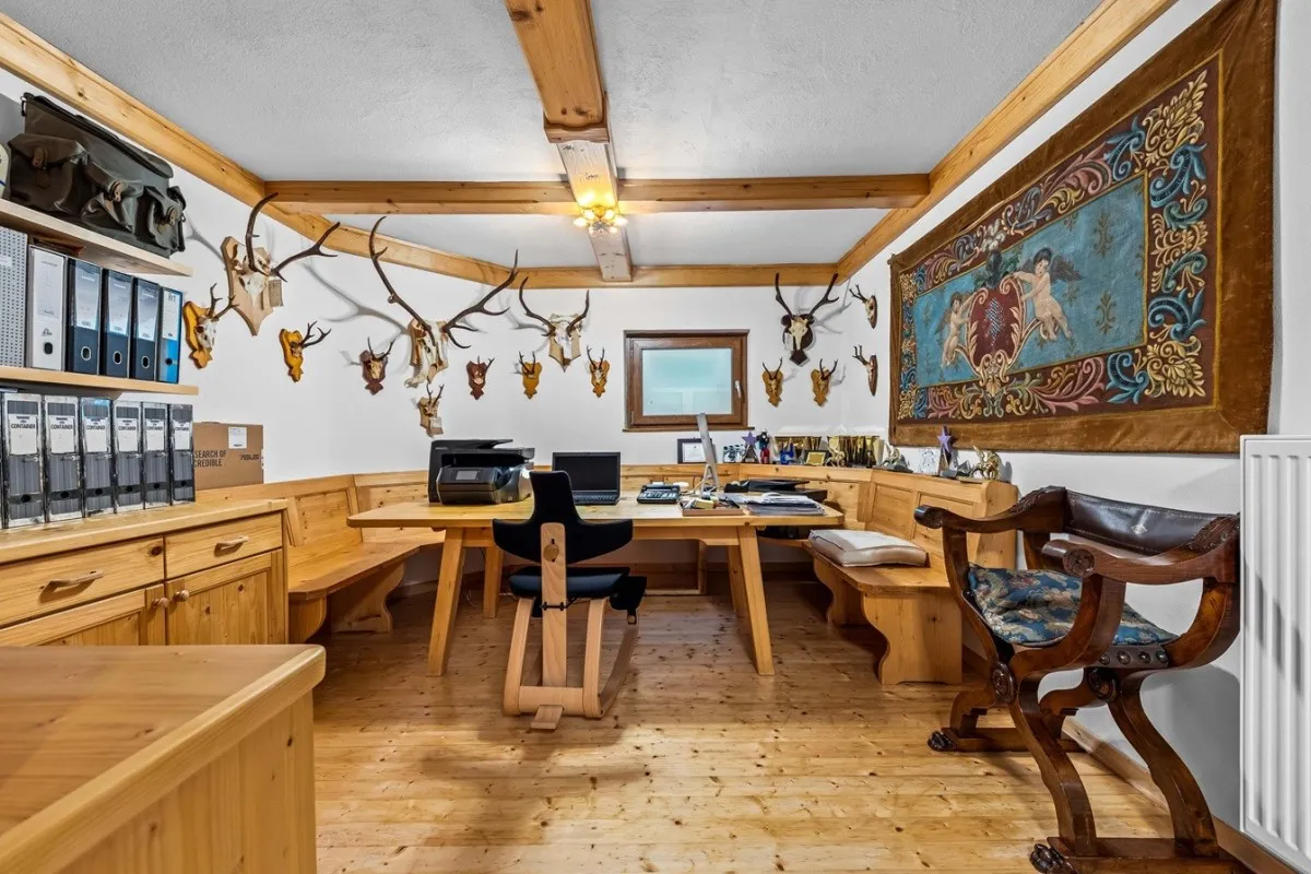 Alpine Retreat with Balcony and Terrace in Bad Kleinkirchheim - View image 8 of 25