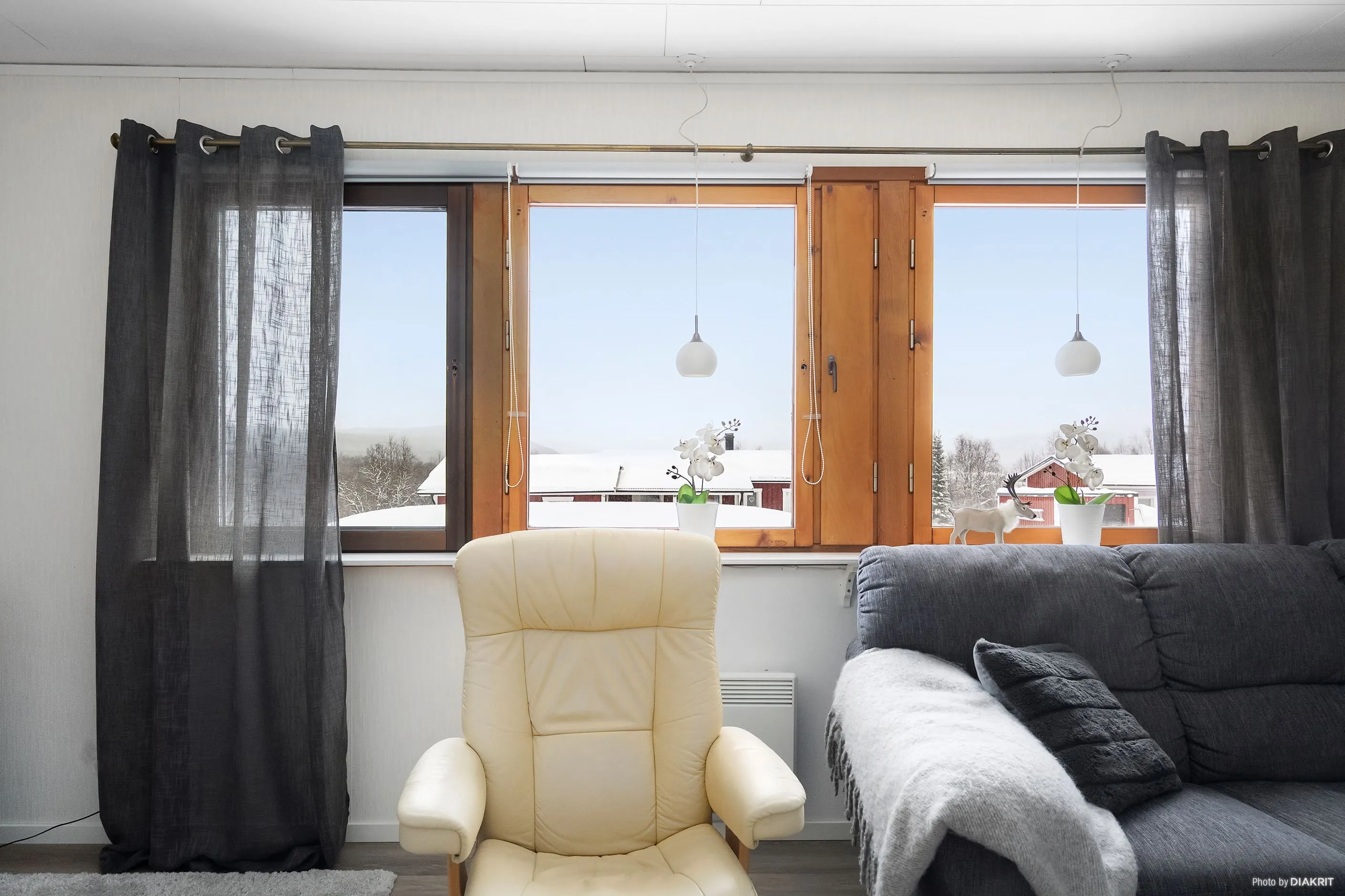 Spacious 5-Bedroom House in Scenic Klimpfjäll with Ample Grounds - View image 8 of 26